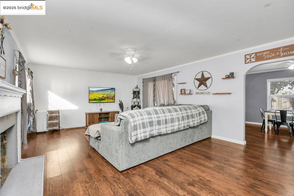 Detail Gallery Image 12 of 32 For 1711 D St, Antioch,  CA 94509 - 3 Beds | 1/1 Baths