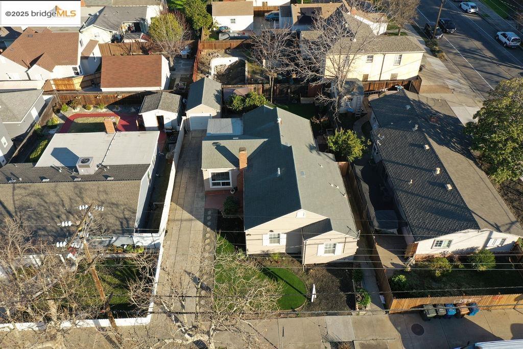 Detail Gallery Image 4 of 32 For 1711 D St, Antioch,  CA 94509 - 3 Beds | 1/1 Baths