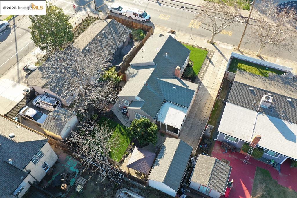 Detail Gallery Image 6 of 32 For 1711 D St, Antioch,  CA 94509 - 3 Beds | 1/1 Baths