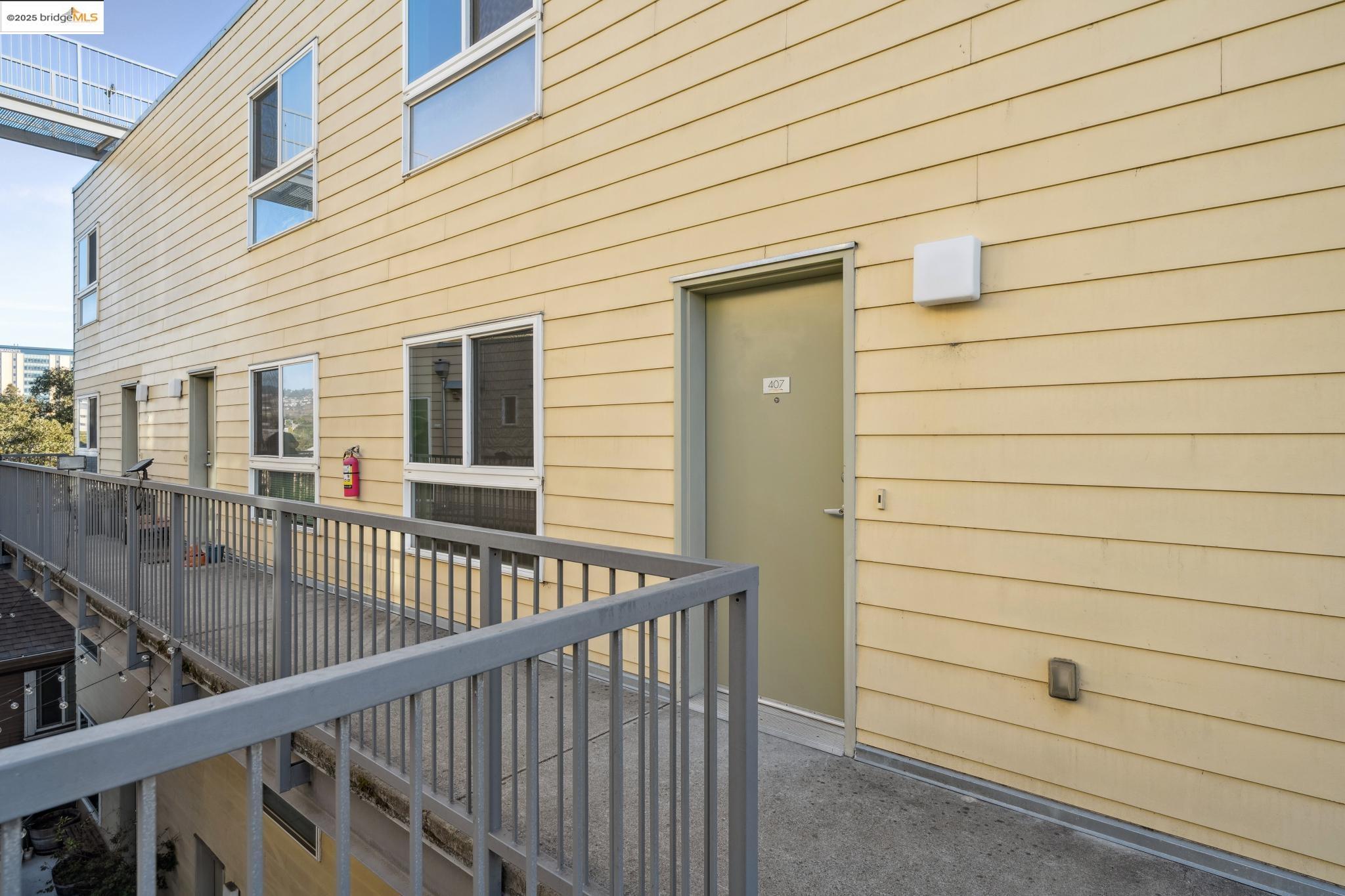 Detail Gallery Image 15 of 30 For 485 W Macarthur Blvd #407,  Oakland,  CA 94609 - 2 Beds | 1 Baths
