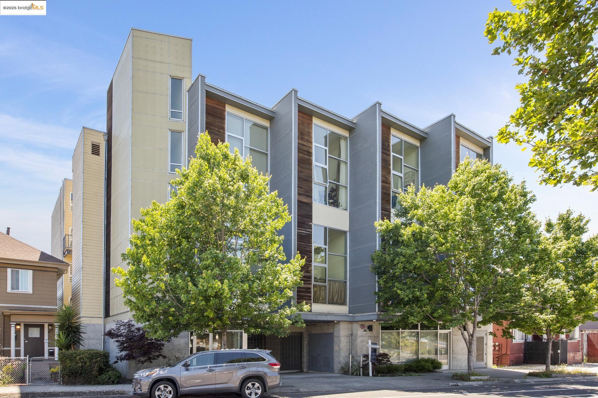 Detail Gallery Image 25 of 30 For 485 W Macarthur Blvd #407,  Oakland,  CA 94609 - 2 Beds | 1 Baths