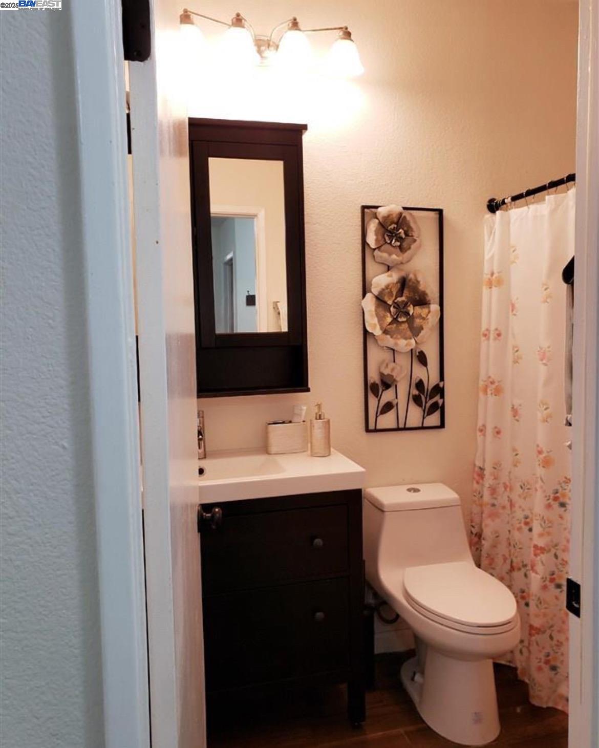 Detail Gallery Image 11 of 21 For 1405 Forest Run, Hercules,  CA 94547 - 2 Beds | 1 Baths