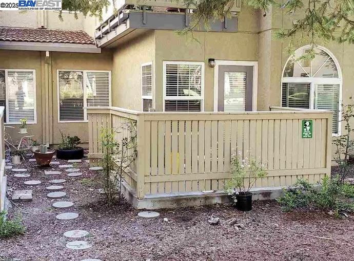 Detail Gallery Image 20 of 21 For 1405 Forest Run, Hercules,  CA 94547 - 2 Beds | 1 Baths