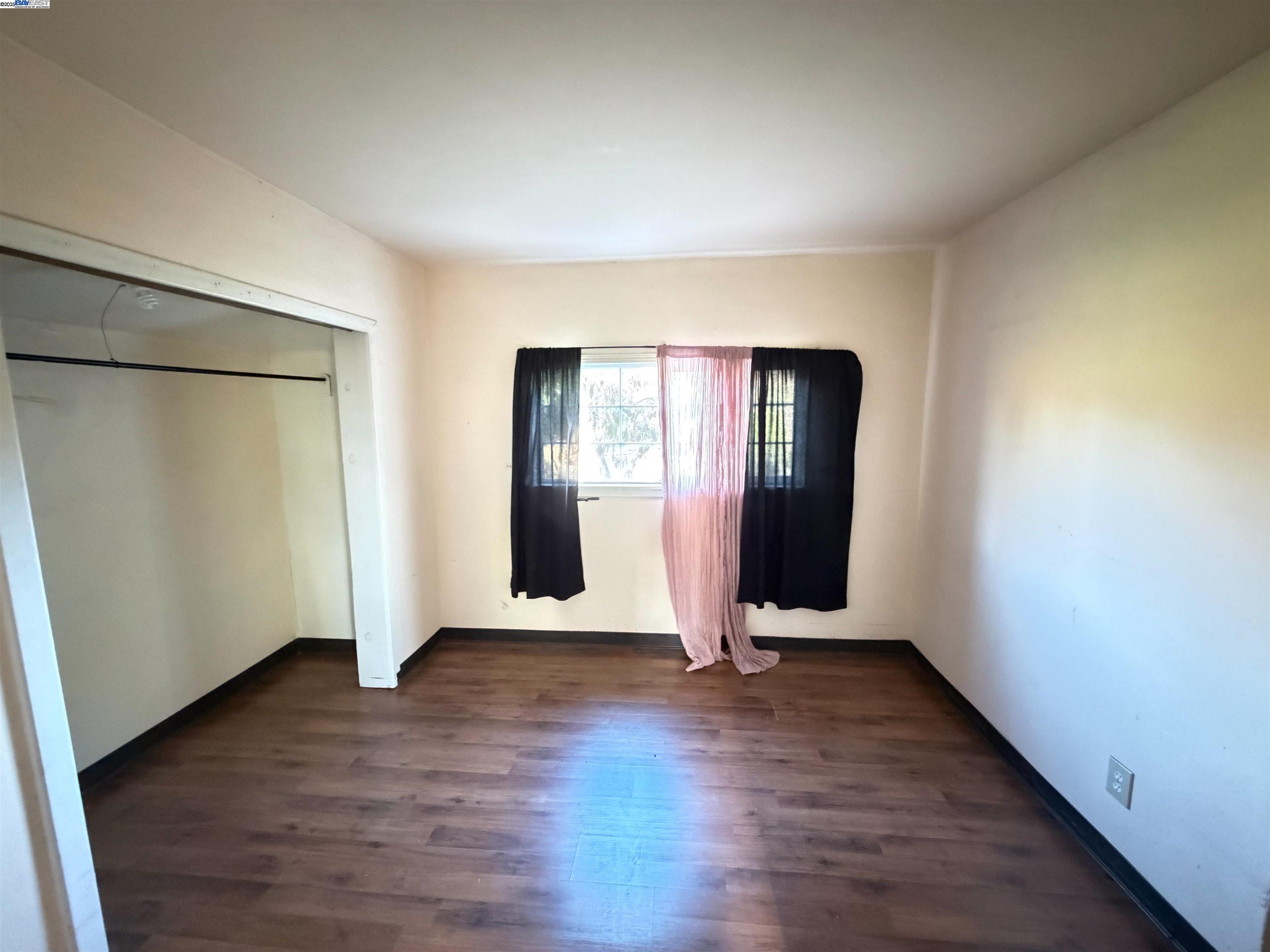 Detail Gallery Image 14 of 44 For 372 Gloria Ave, San Jose,  CA 95127 - 4 Beds | 1/1 Baths