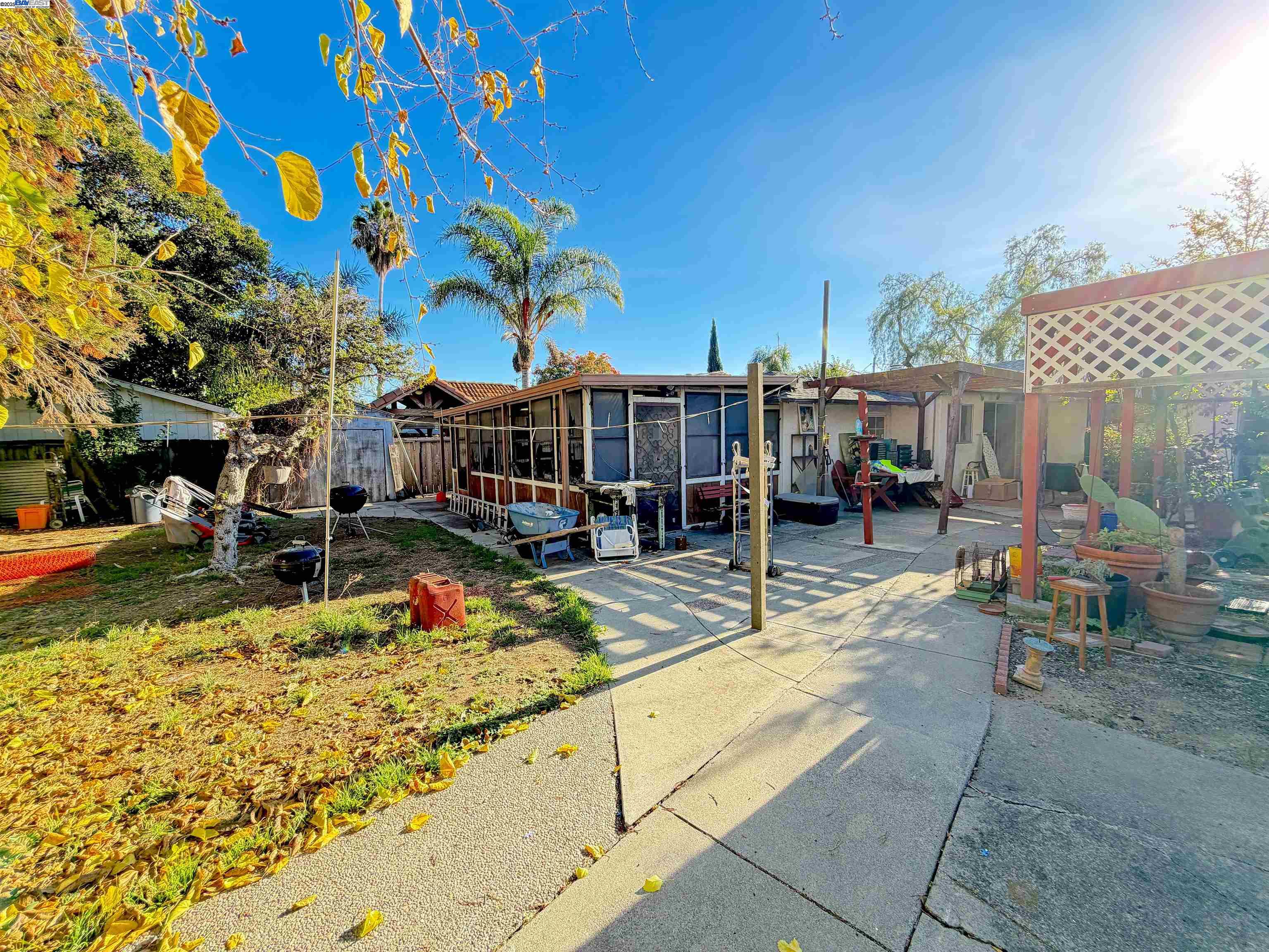 Detail Gallery Image 22 of 44 For 372 Gloria Ave, San Jose,  CA 95127 - 4 Beds | 1/1 Baths