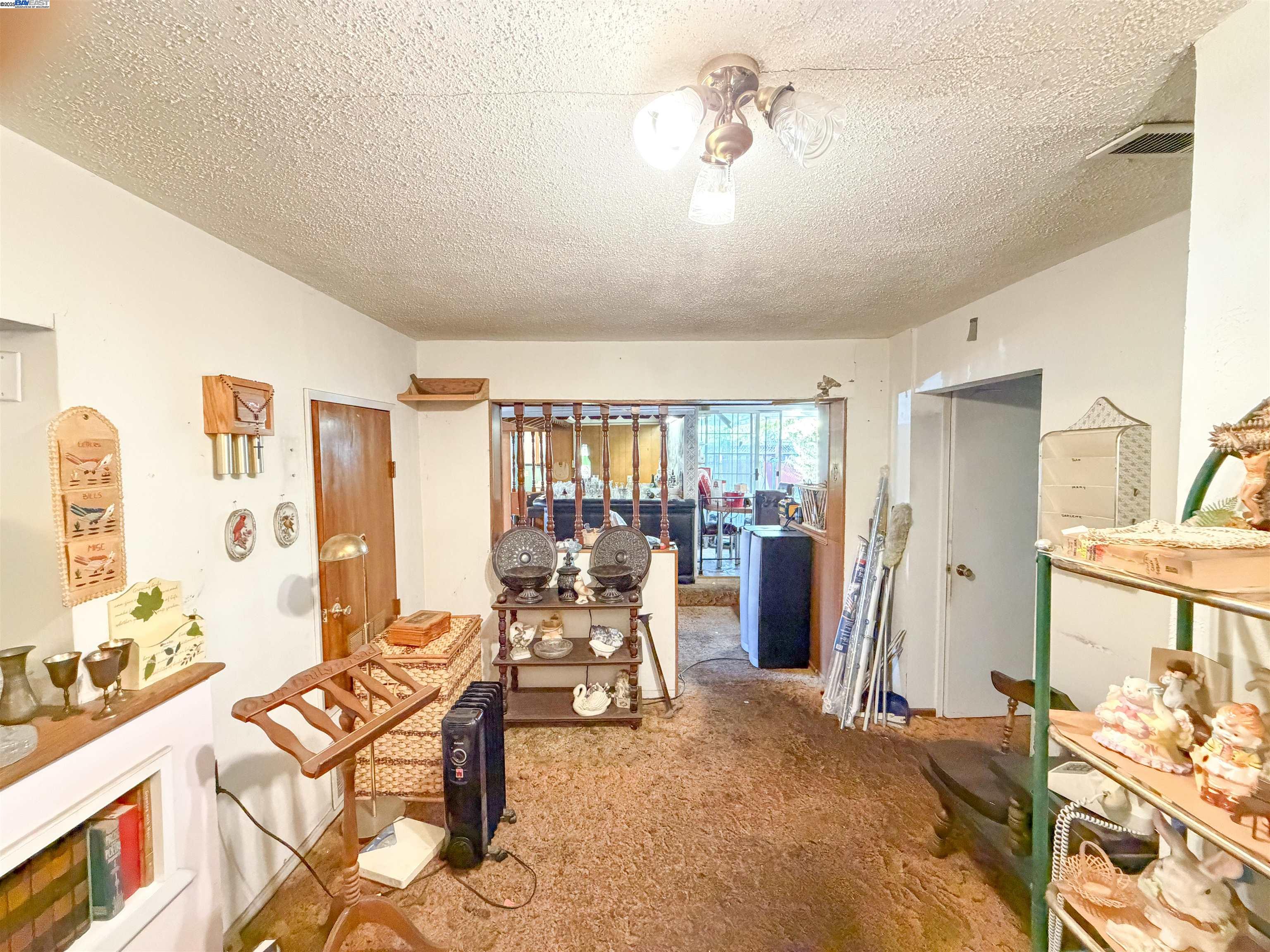 Detail Gallery Image 24 of 44 For 372 Gloria Ave, San Jose,  CA 95127 - 4 Beds | 1/1 Baths