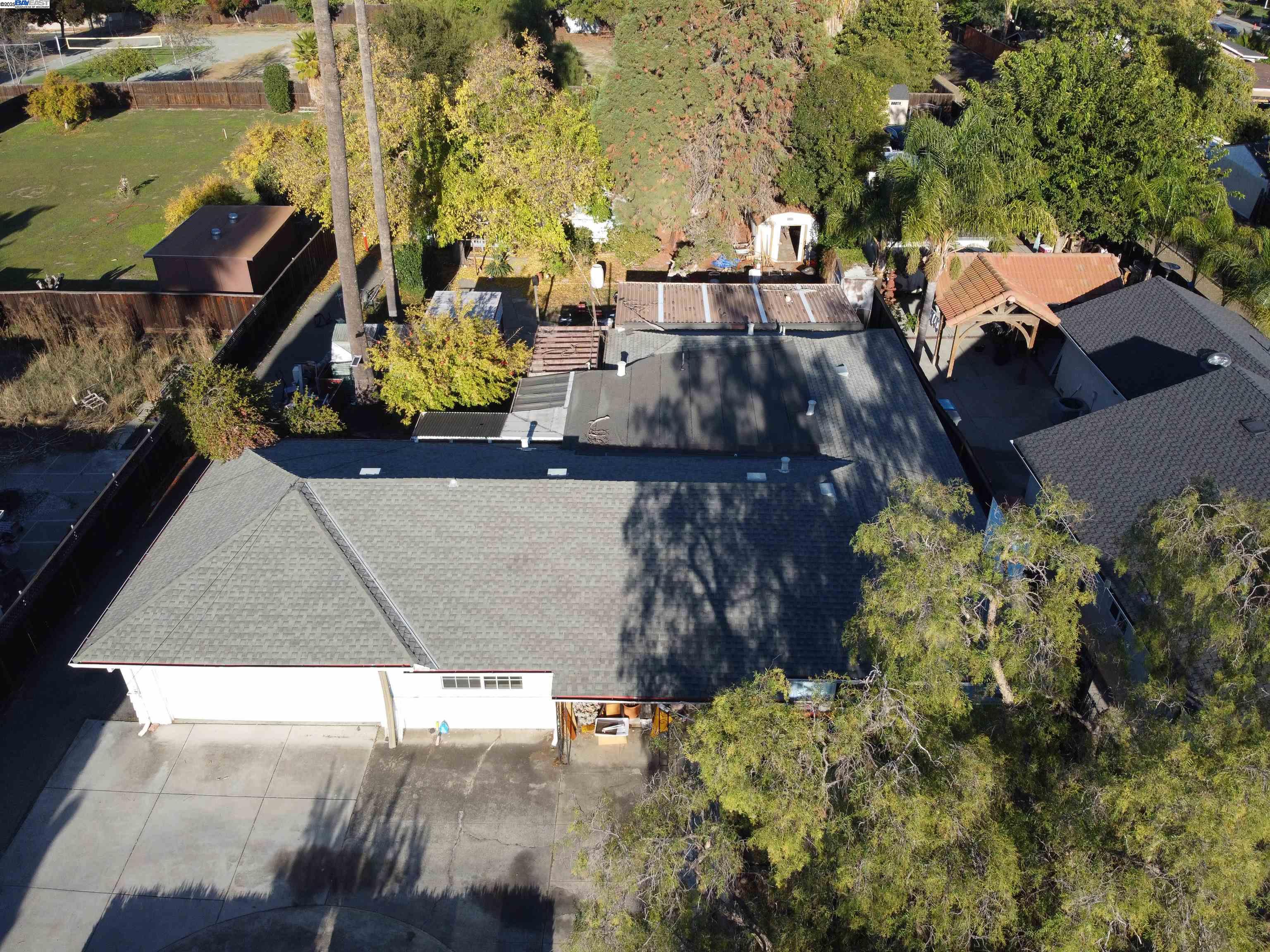 Detail Gallery Image 4 of 44 For 372 Gloria Ave, San Jose,  CA 95127 - 4 Beds | 1/1 Baths