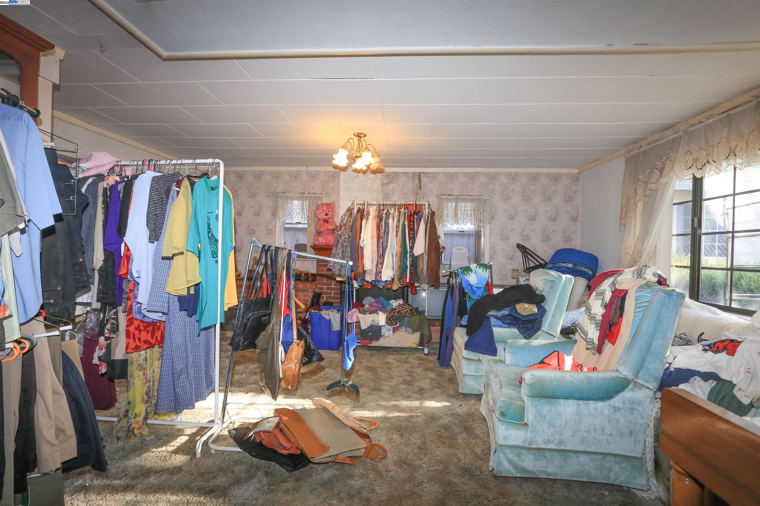 Detail Gallery Image 31 of 44 For 372 Gloria Ave, San Jose,  CA 95127 - 4 Beds | 1/1 Baths