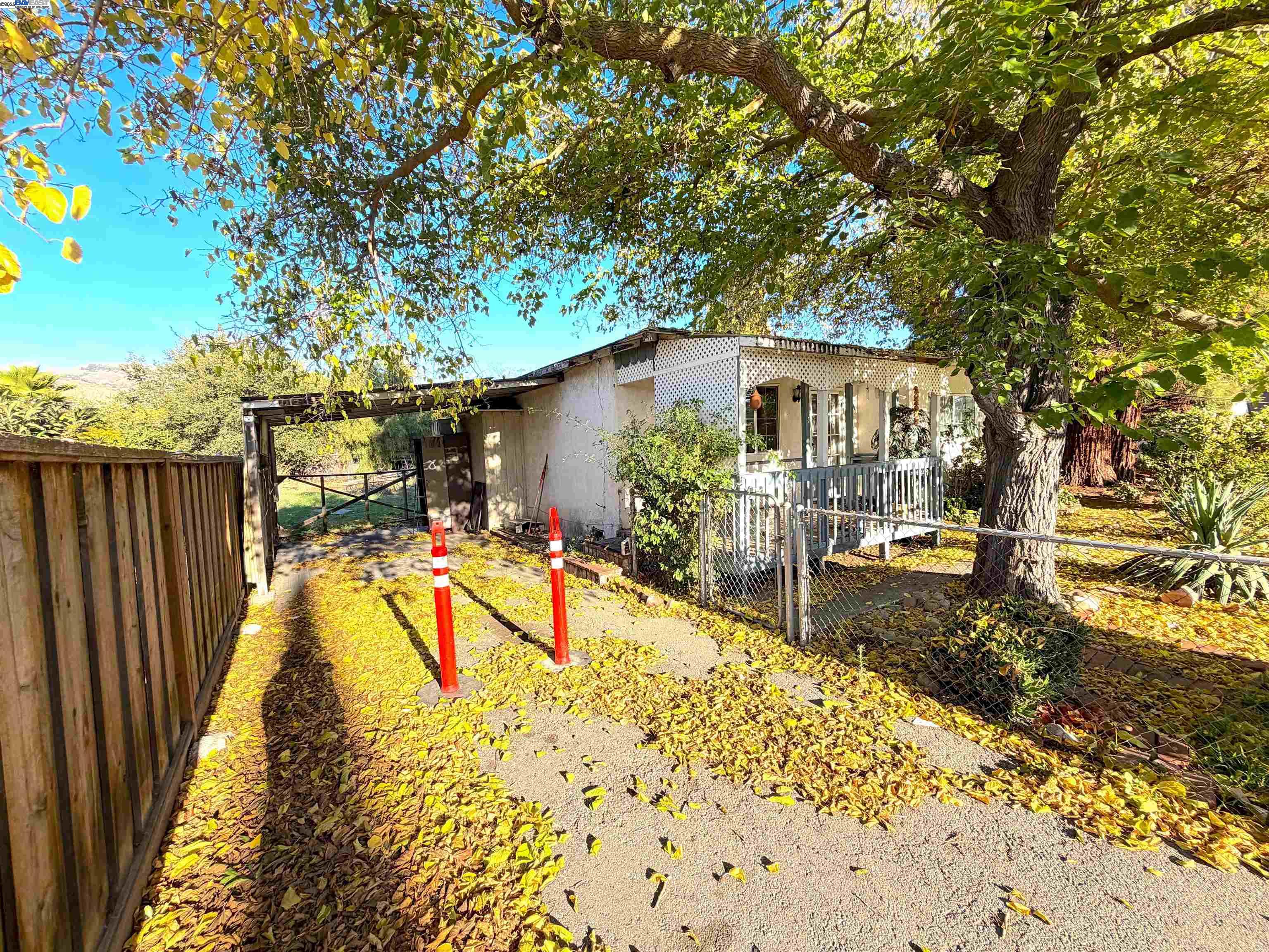 Detail Gallery Image 6 of 44 For 372 Gloria Ave, San Jose,  CA 95127 - 4 Beds | 1/1 Baths