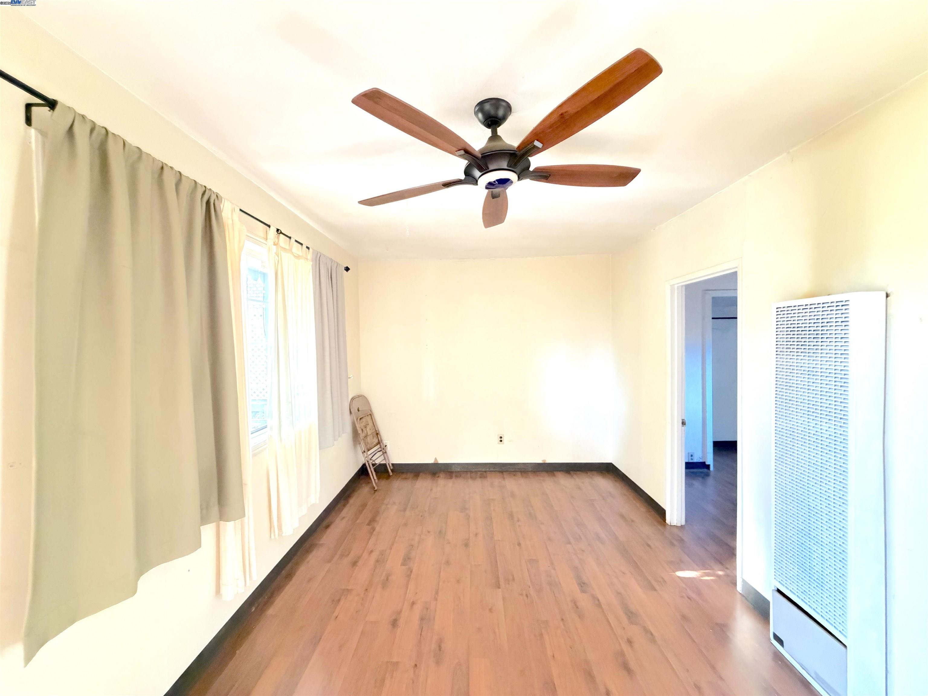 Detail Gallery Image 9 of 44 For 372 Gloria Ave, San Jose,  CA 95127 - 4 Beds | 1/1 Baths