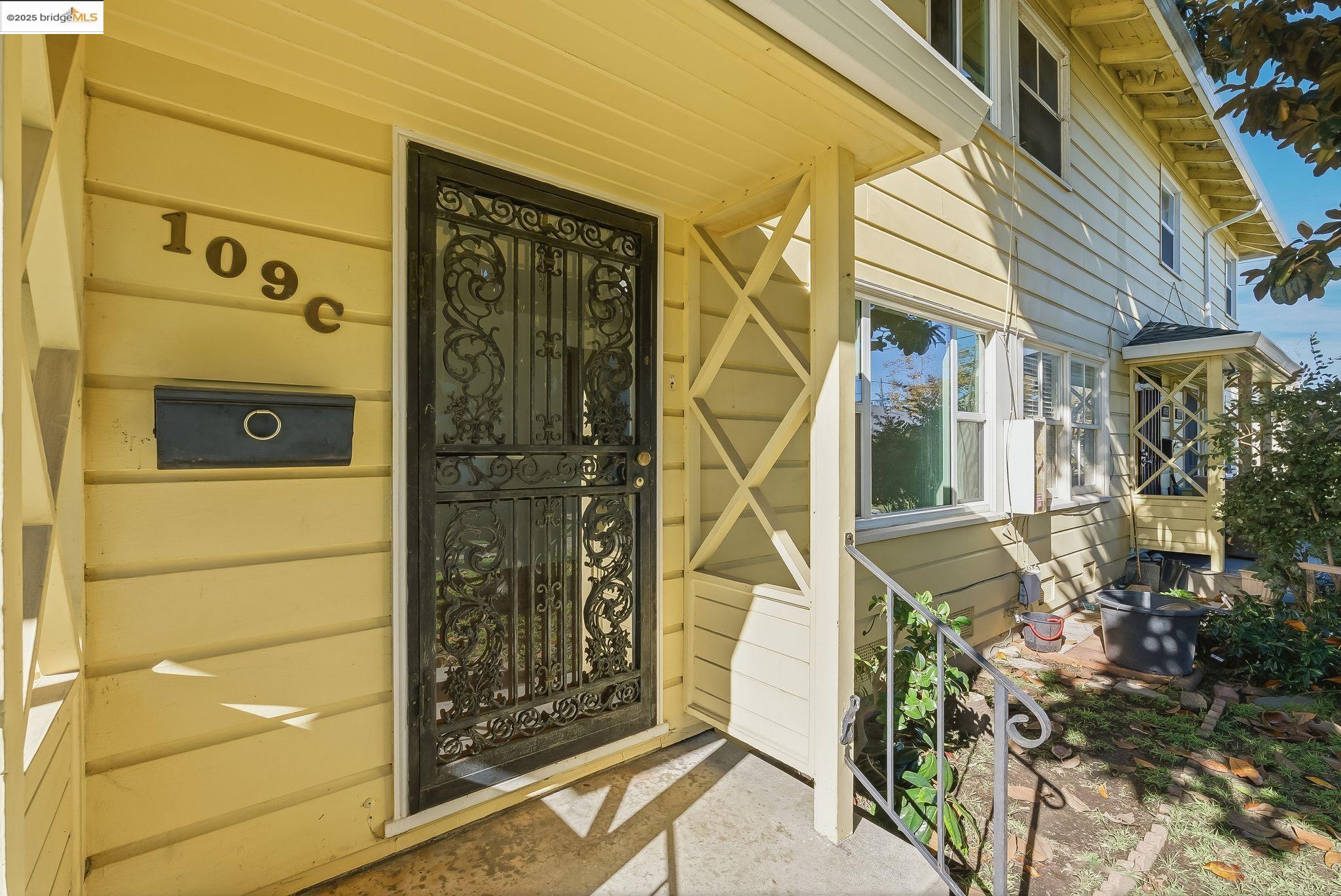 Photo #3: 41117207 Listing: Photo #3