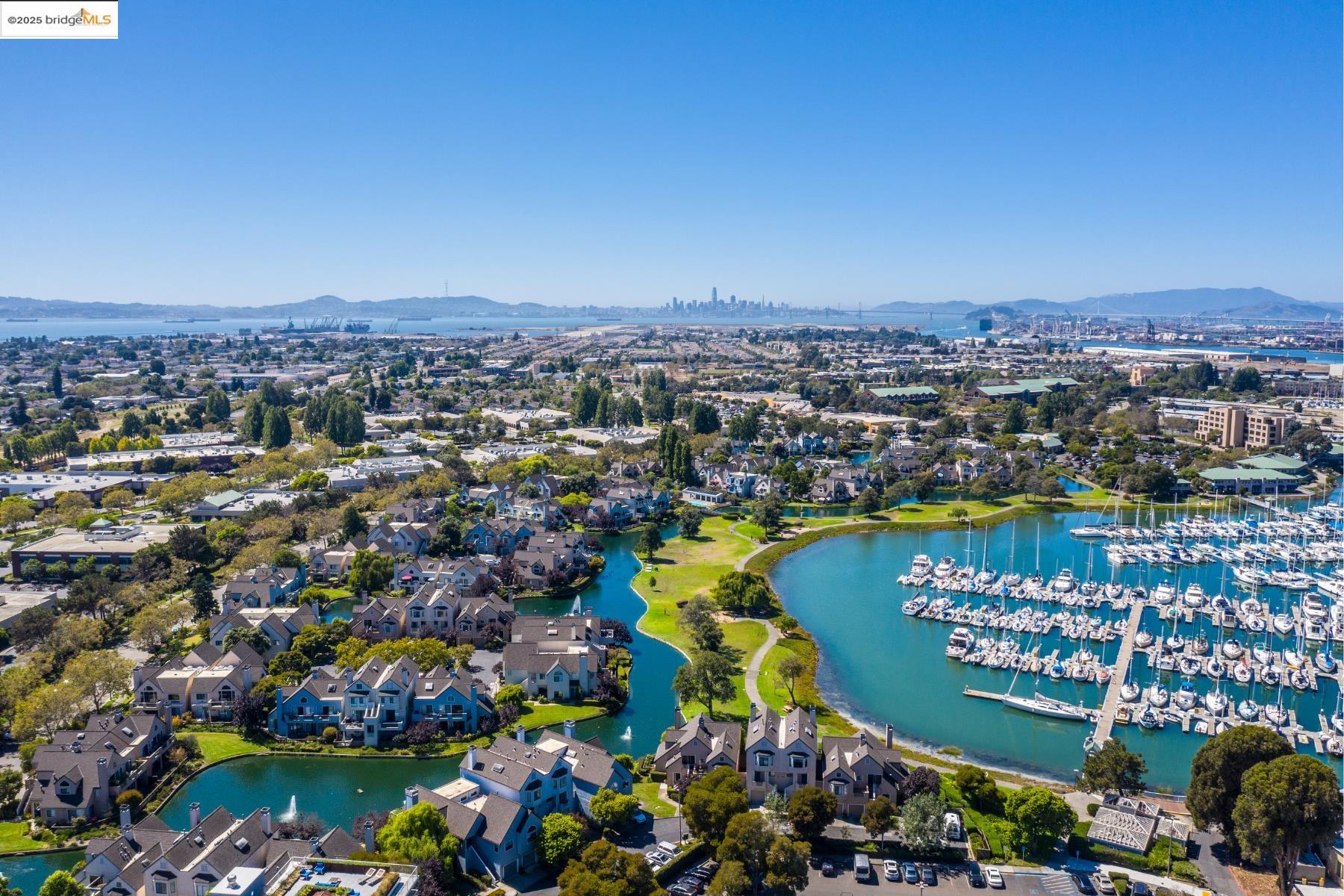 Detail Gallery Image 27 of 28 For 109 Cypress St. #C,  Alameda,  CA 94501 - 2 Beds | 1 Baths