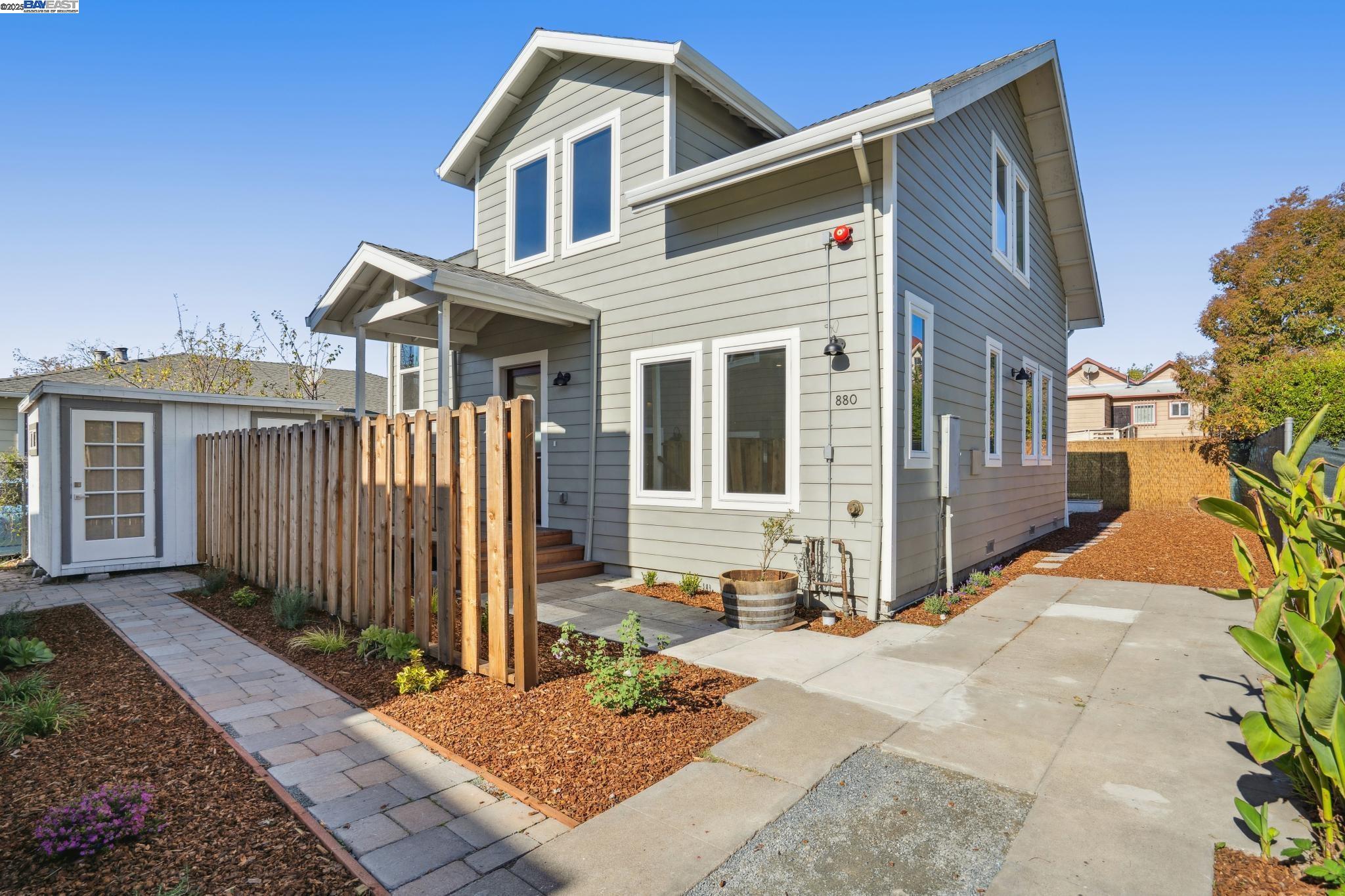 Detail Gallery Image 27 of 51 For 882 61st St, Oakland,  CA 94608 - – Beds | – Baths