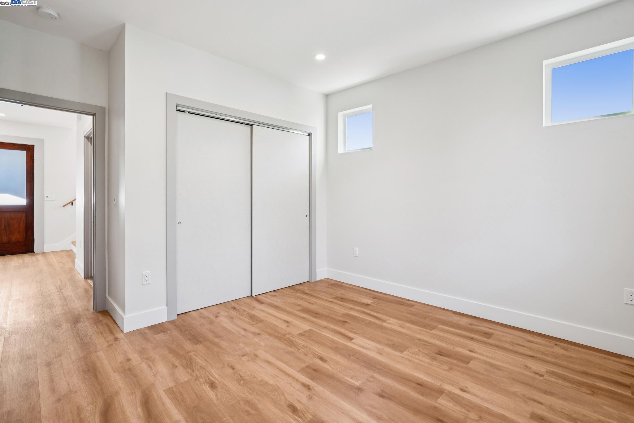 Detail Gallery Image 36 of 51 For 882 61st St, Oakland,  CA 94608 - – Beds | – Baths