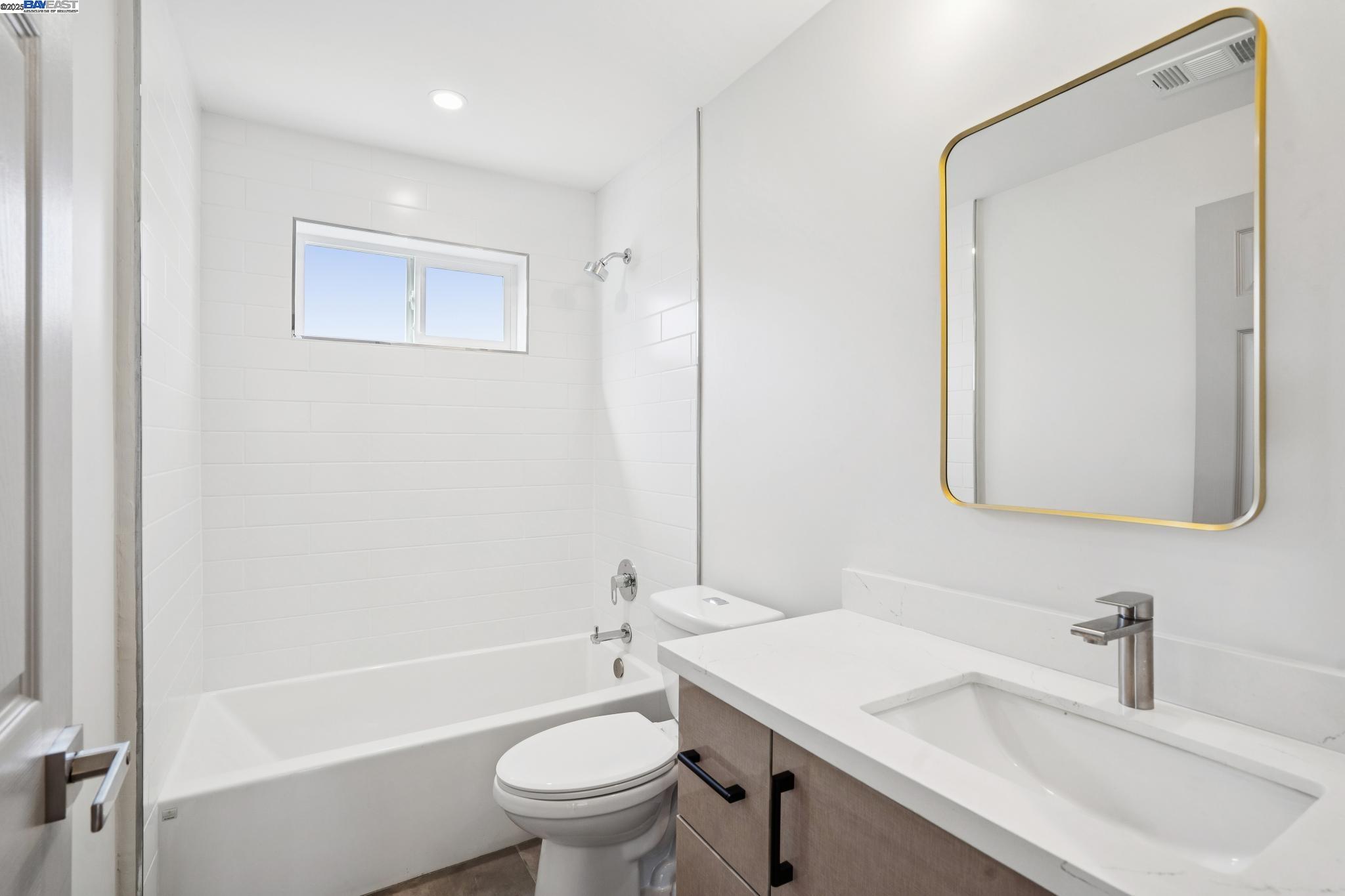 Detail Gallery Image 37 of 51 For 882 61st St, Oakland,  CA 94608 - – Beds | – Baths