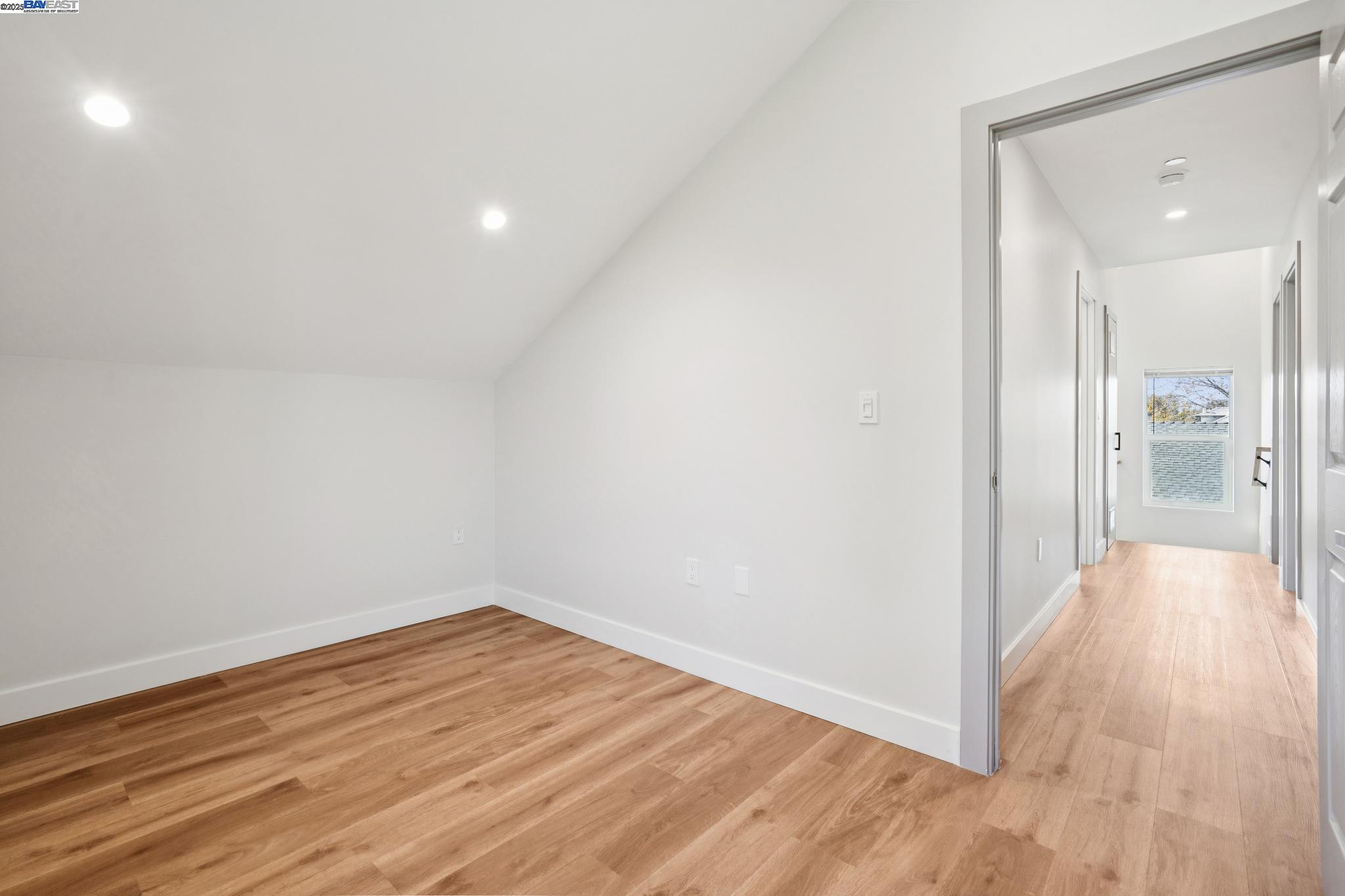 Detail Gallery Image 47 of 51 For 882 61st St, Oakland,  CA 94608 - – Beds | – Baths