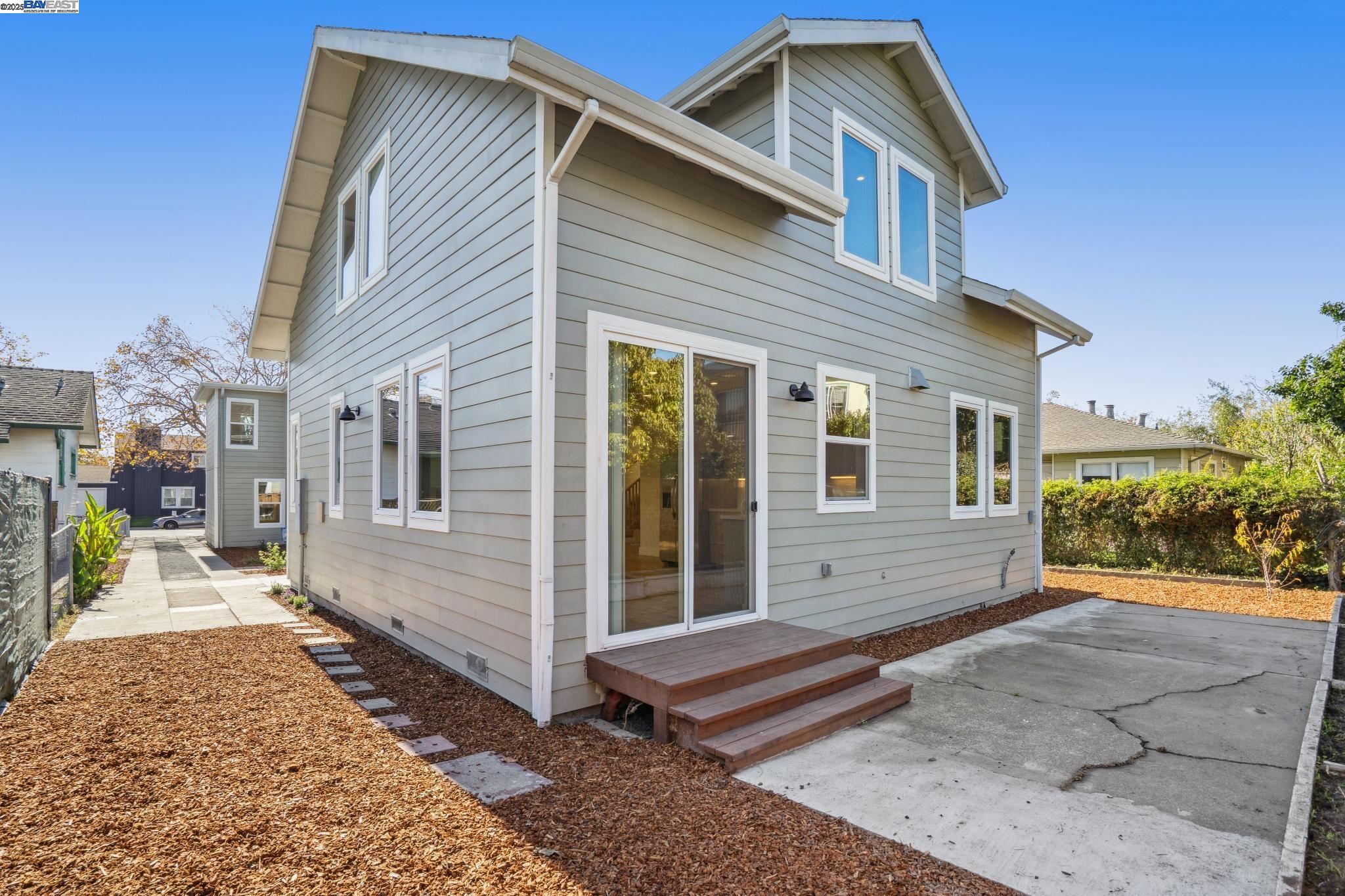 Detail Gallery Image 48 of 51 For 882 61st St, Oakland,  CA 94608 - 8 Beds | 7 Baths