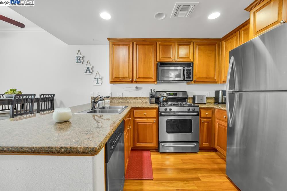 Detail Gallery Image 10 of 42 For 4800 Westlake Pkwy #105,  Sacramento,  CA 95835 - 2 Beds | 2/1 Baths