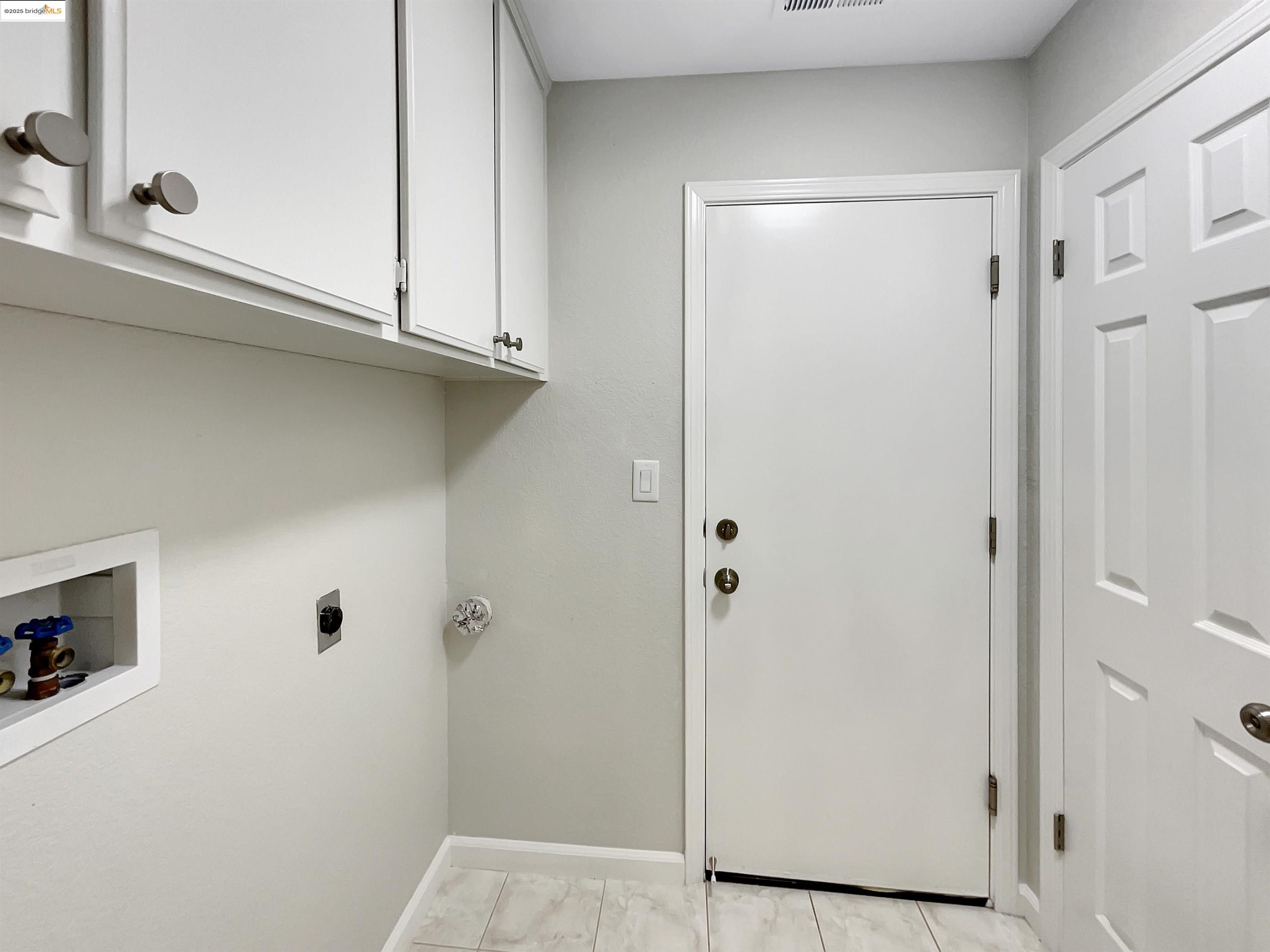 Detail Gallery Image 17 of 35 For 4371 Remora Dr, Union City,  CA 94587 - 3 Beds | 3 Baths