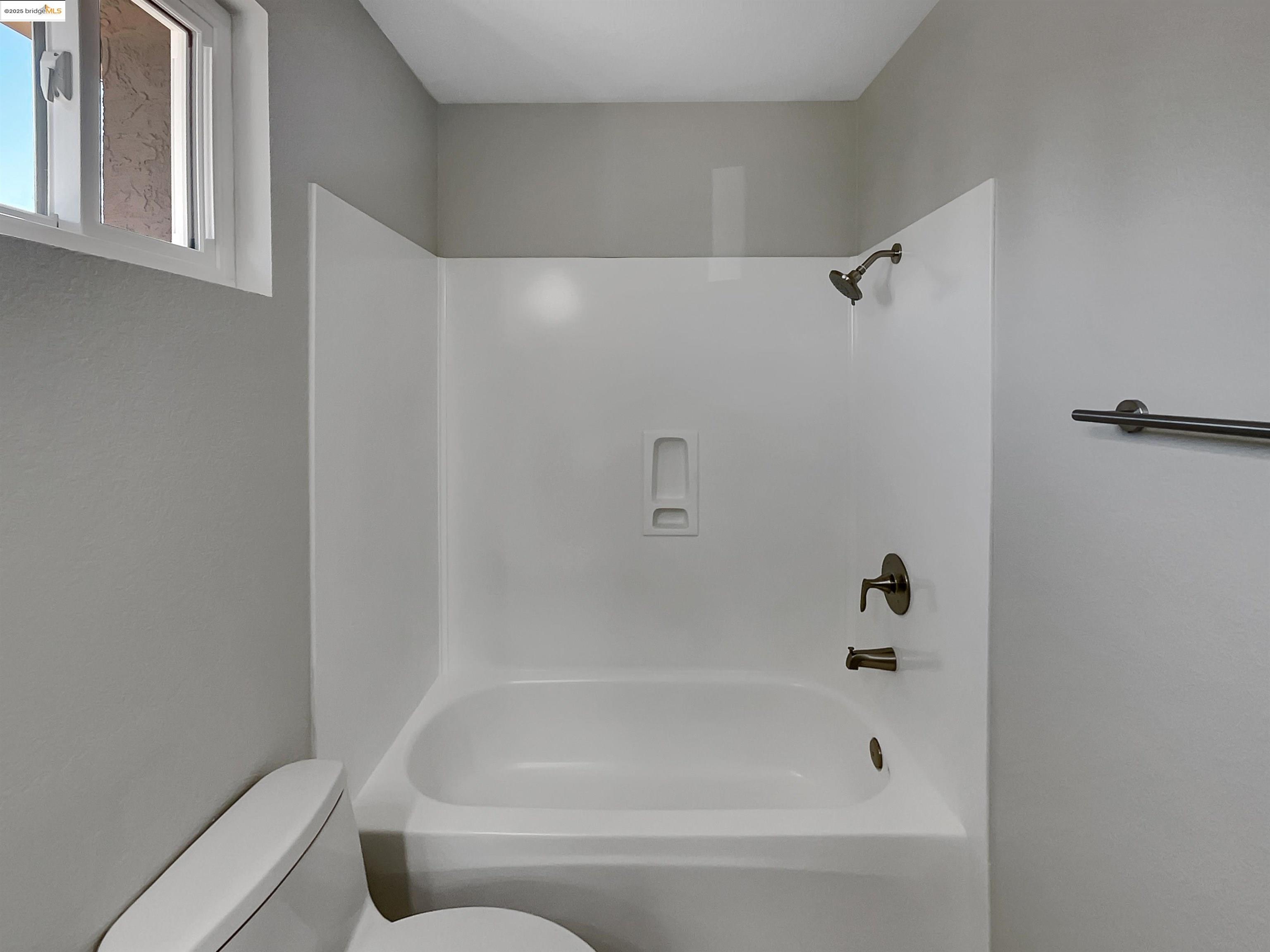 Detail Gallery Image 23 of 35 For 4371 Remora Dr, Union City,  CA 94587 - 3 Beds | 3 Baths