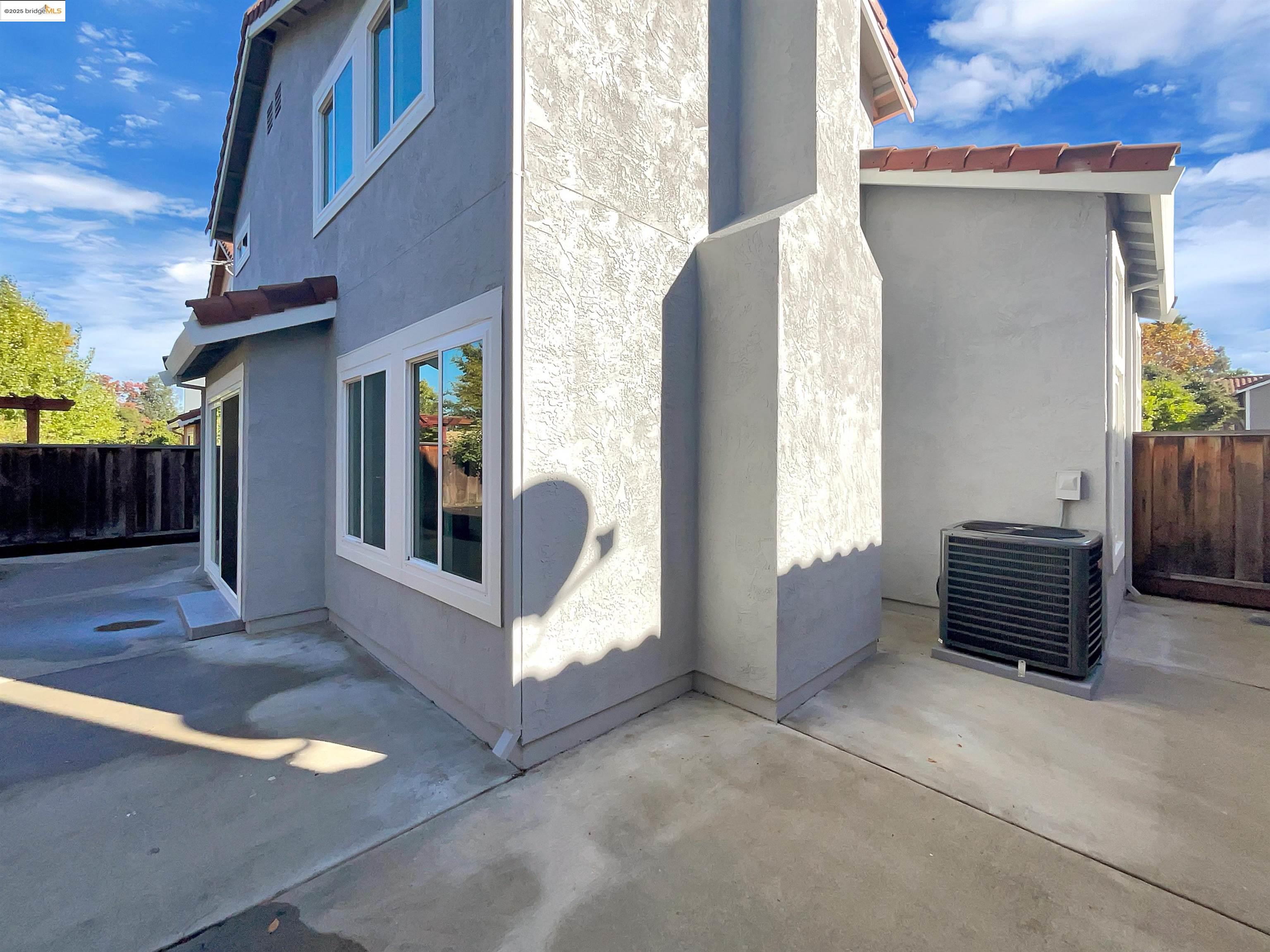 Detail Gallery Image 8 of 35 For 4371 Remora Dr, Union City,  CA 94587 - 3 Beds | 3 Baths