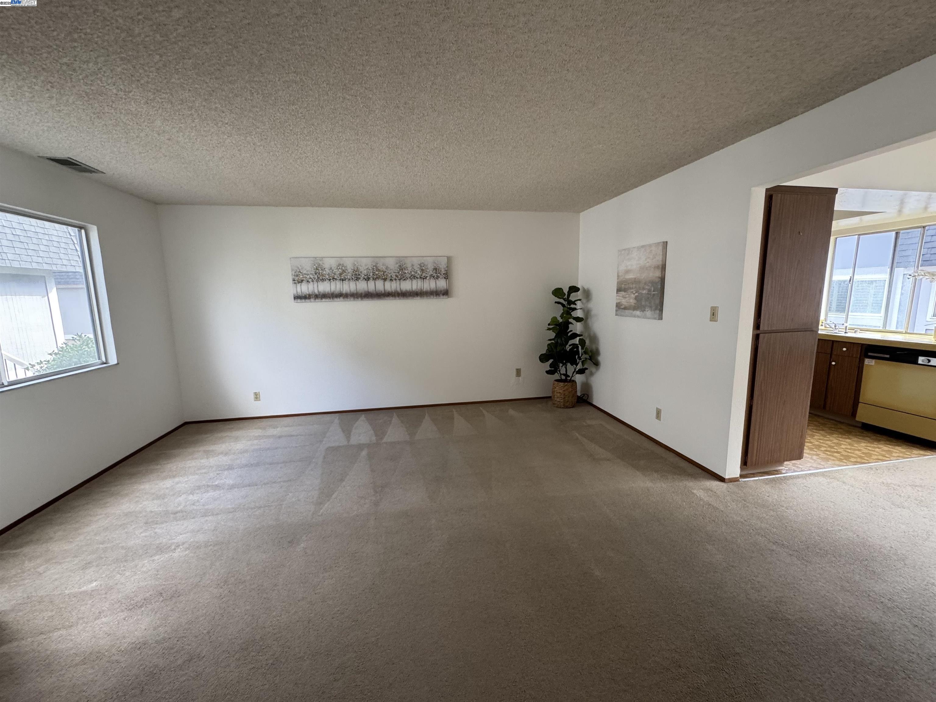 Detail Gallery Image 2 of 23 For 14033 Reed Ave, San Leandro,  CA 94578 - 2 Beds | 2 Baths