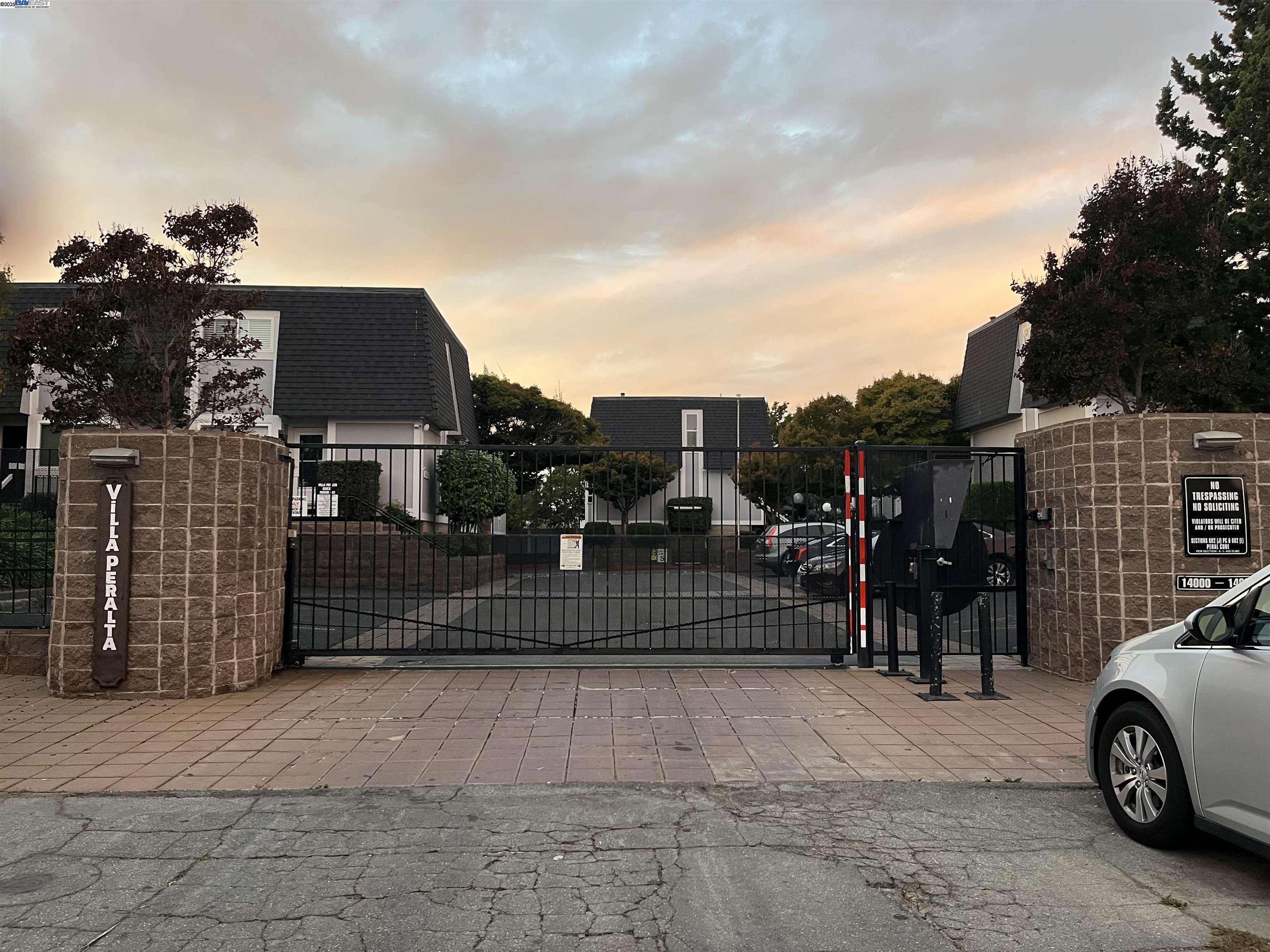 Detail Gallery Image 18 of 23 For 14033 Reed Ave, San Leandro,  CA 94578 - 2 Beds | 2 Baths