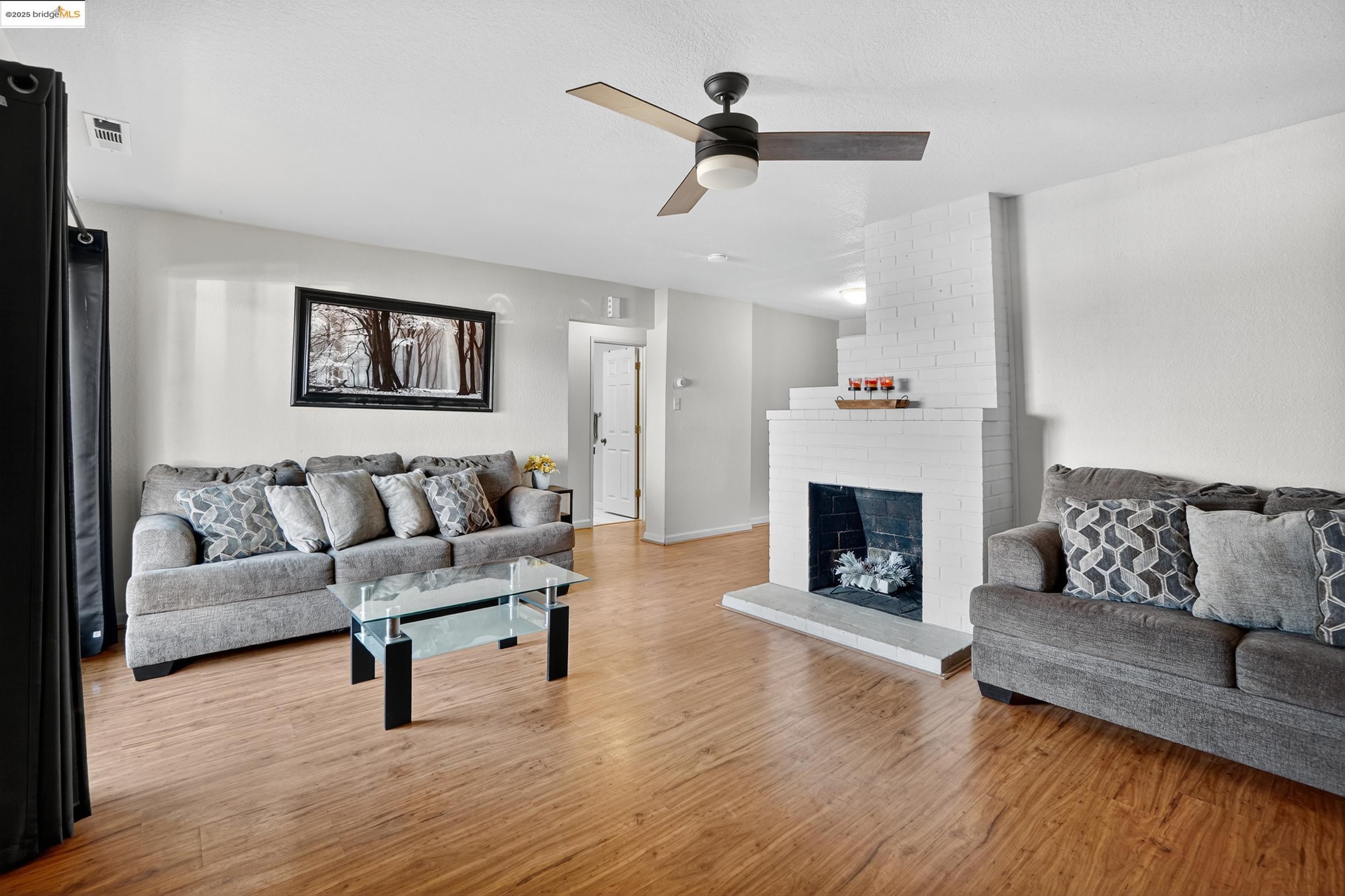 Detail Gallery Image 7 of 31 For 401 San Joaquin Ave, Antioch,  CA 94509 - 2 Beds | 1 Baths