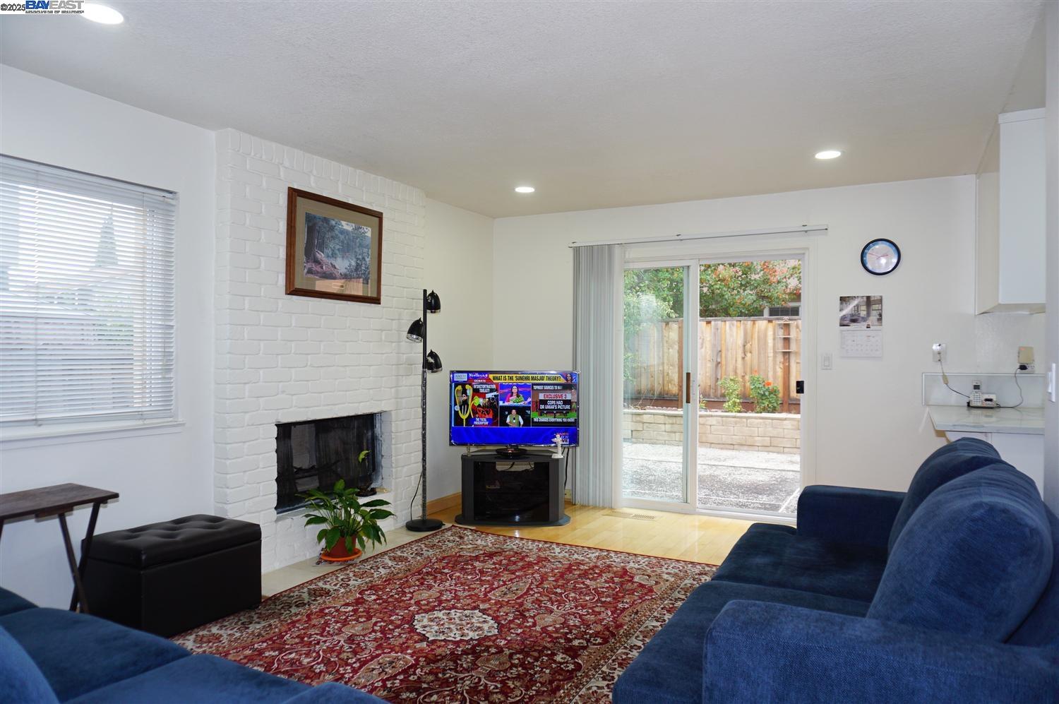 Detail Gallery Image 14 of 43 For 236 Ottawa Way, Fremont,  CA 94539 - 4 Beds | 2/1 Baths