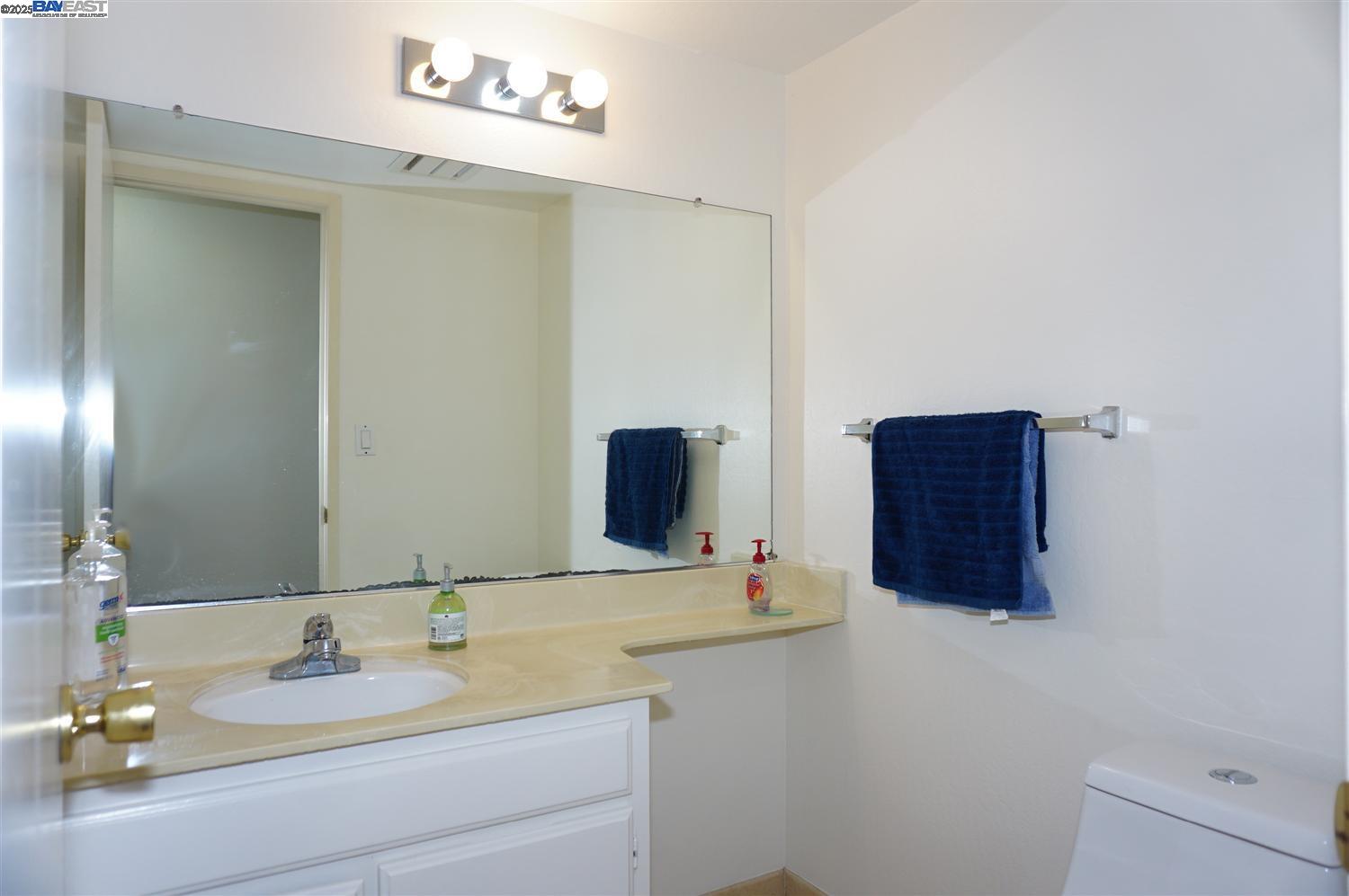 Detail Gallery Image 16 of 43 For 236 Ottawa Way, Fremont,  CA 94539 - 4 Beds | 2/1 Baths