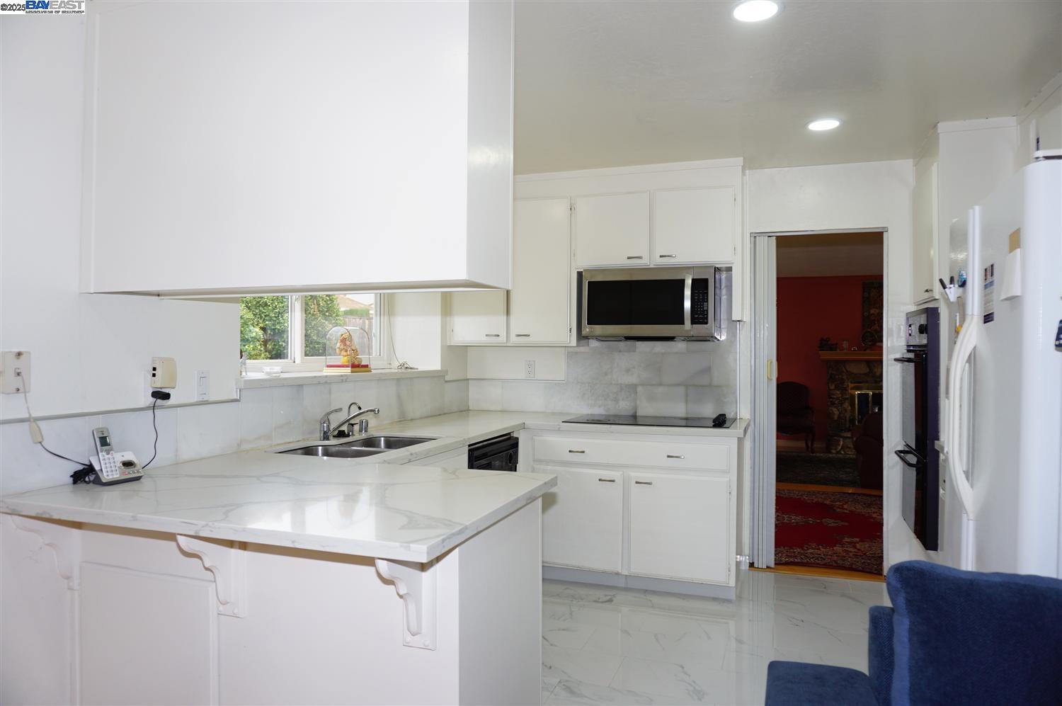 Detail Gallery Image 21 of 43 For 236 Ottawa Way, Fremont,  CA 94539 - 4 Beds | 2/1 Baths