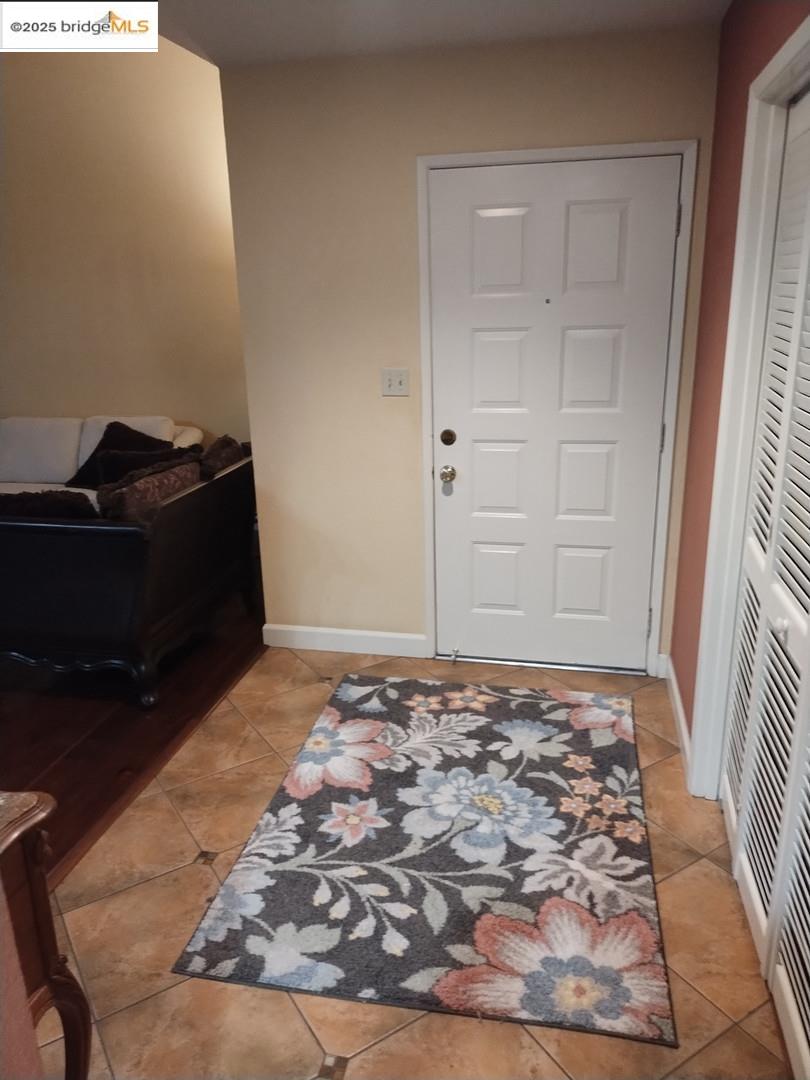 Front Image Thumbnail for EB41117233