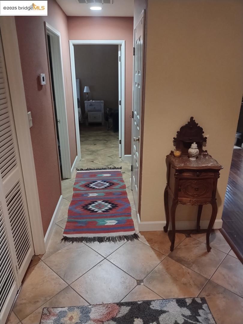 Detail Gallery Image 11 of 32 For 3201 Swallows Nest Dr, Sacramento,  CA 95833 - 2 Beds | 2 Baths