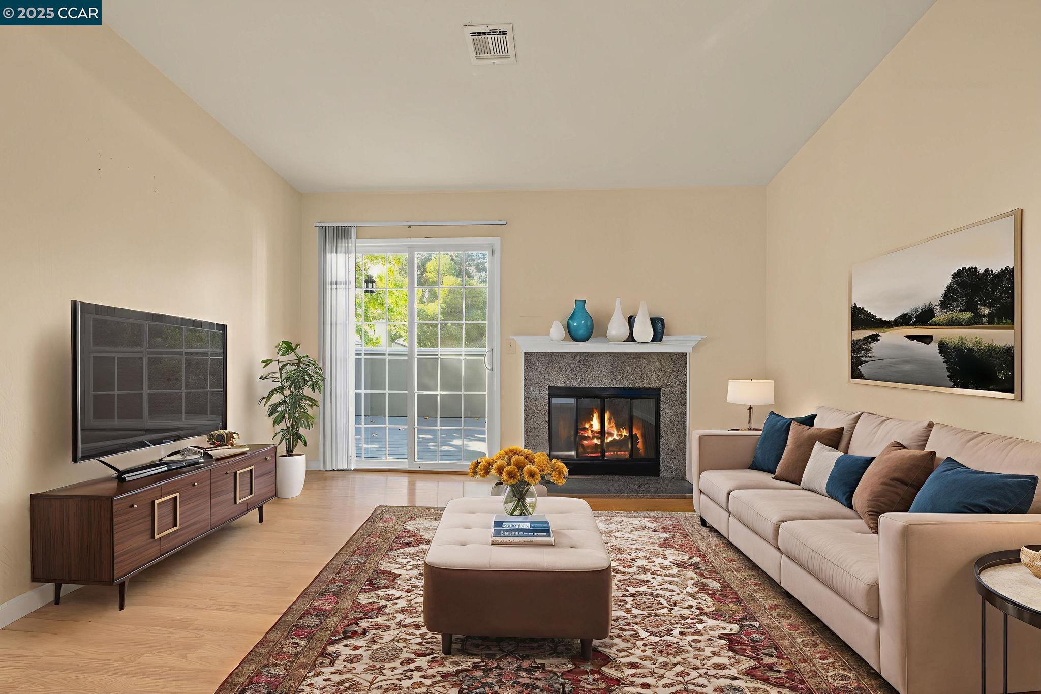 Front Image Thumbnail for CC41117238