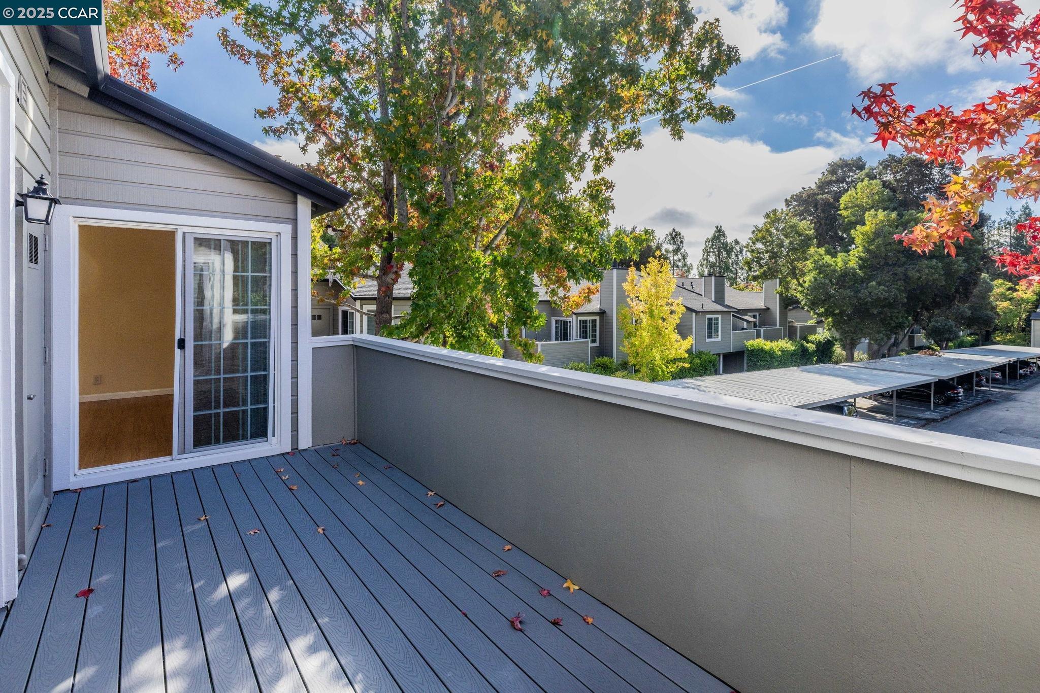 Detail Gallery Image 6 of 15 For 560 Canyon Oaks #H,  Oakland,  CA 94605 - 2 Beds | 2 Baths