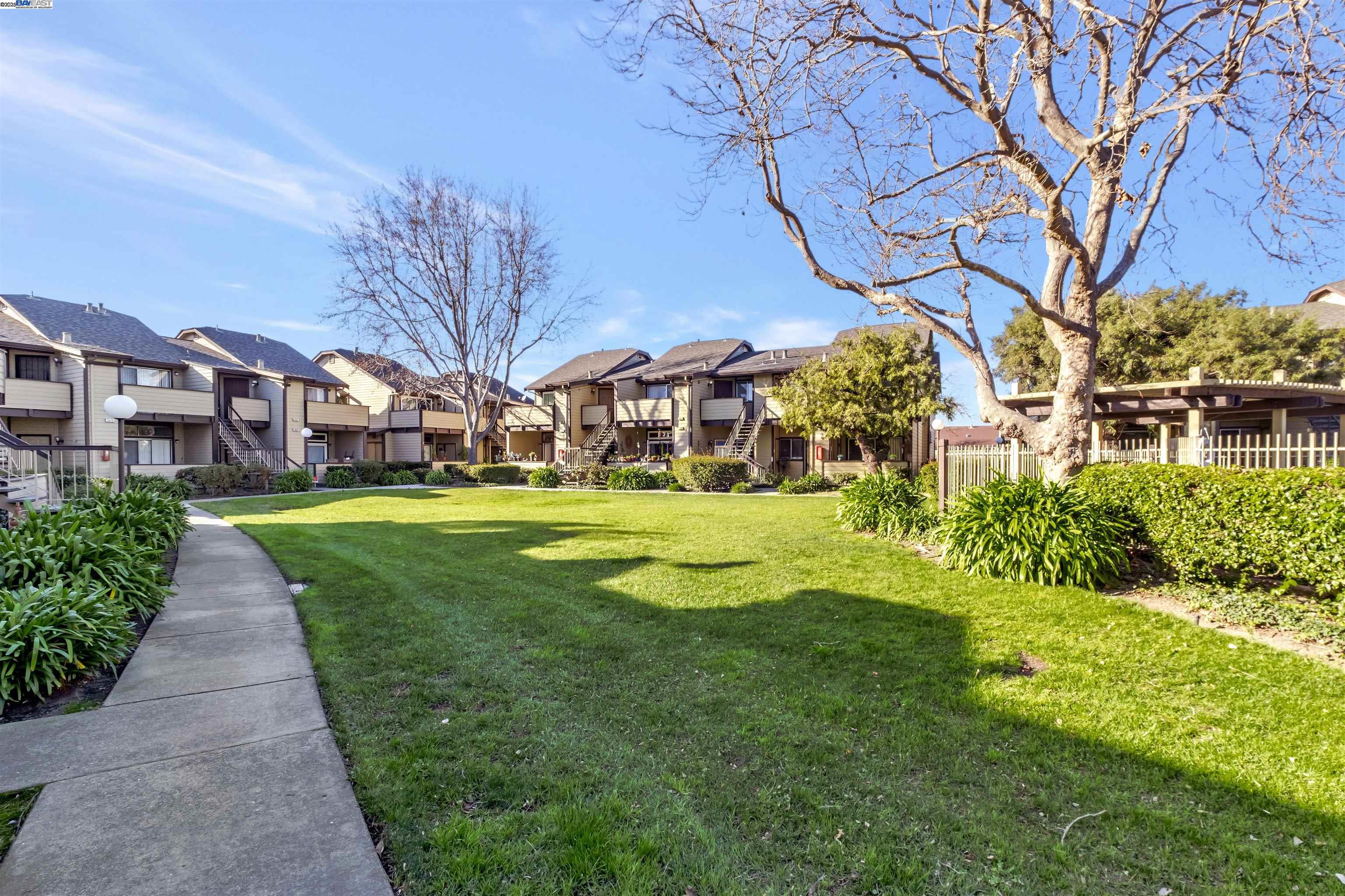 Detail Gallery Image 22 of 27 For 641 Majestic Way #36,  San Leandro,  CA 94578 - 2 Beds | 2 Baths