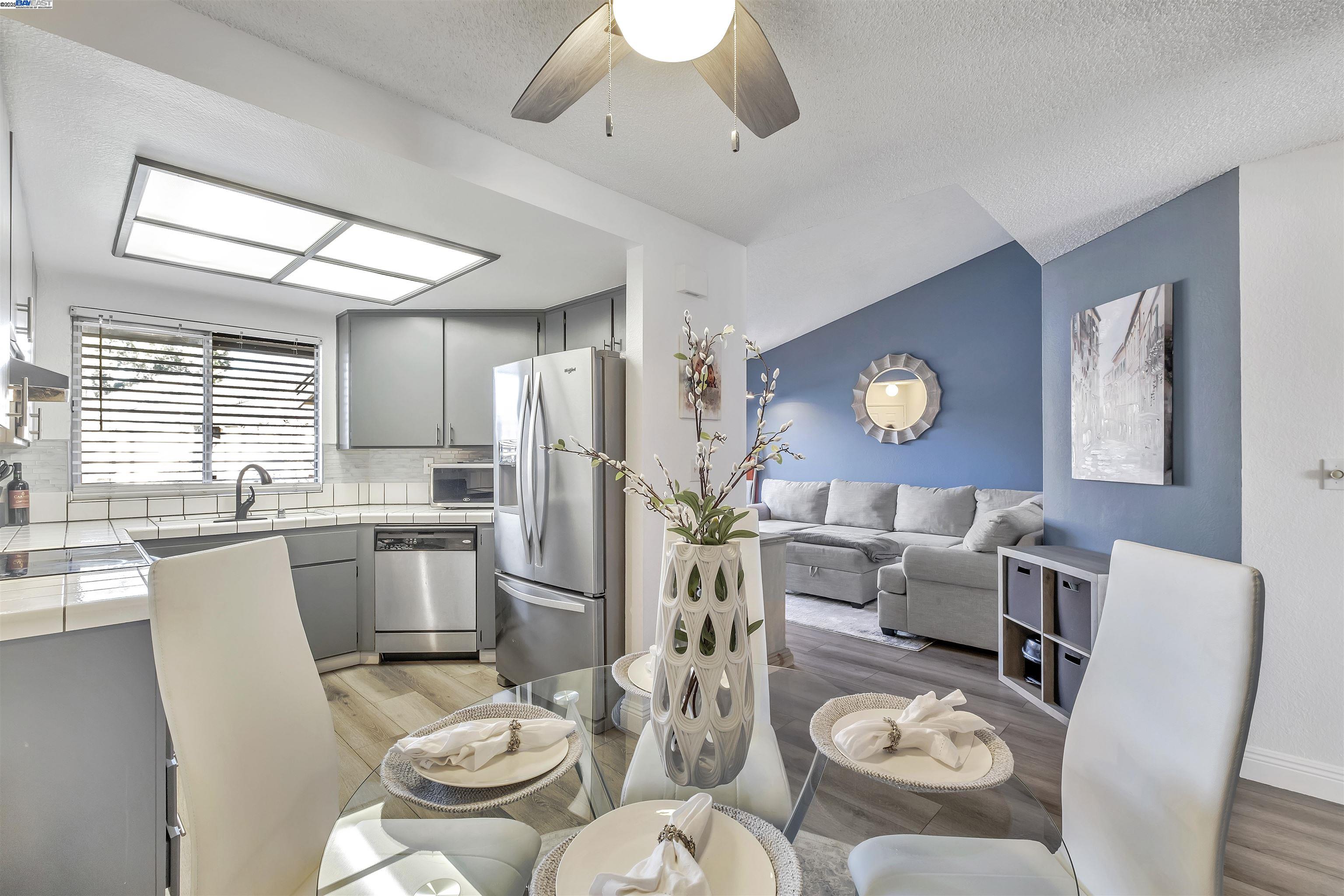 Detail Gallery Image 8 of 27 For 641 Majestic Way #36,  San Leandro,  CA 94578 - 2 Beds | 2 Baths