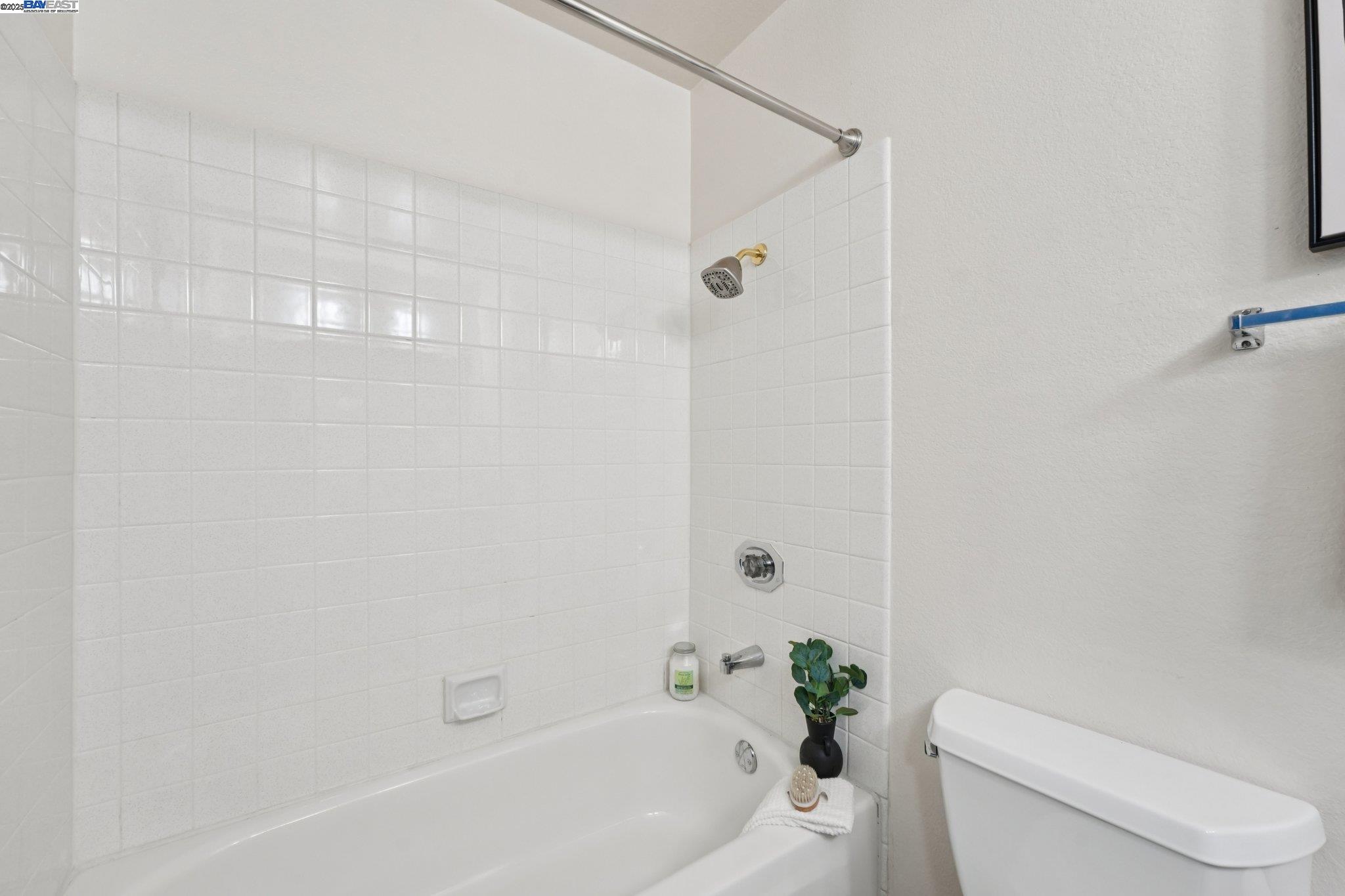 Detail Gallery Image 32 of 58 For 4942 Rocklin Dr, Union City,  CA 94587 - 4 Beds | 2 Baths