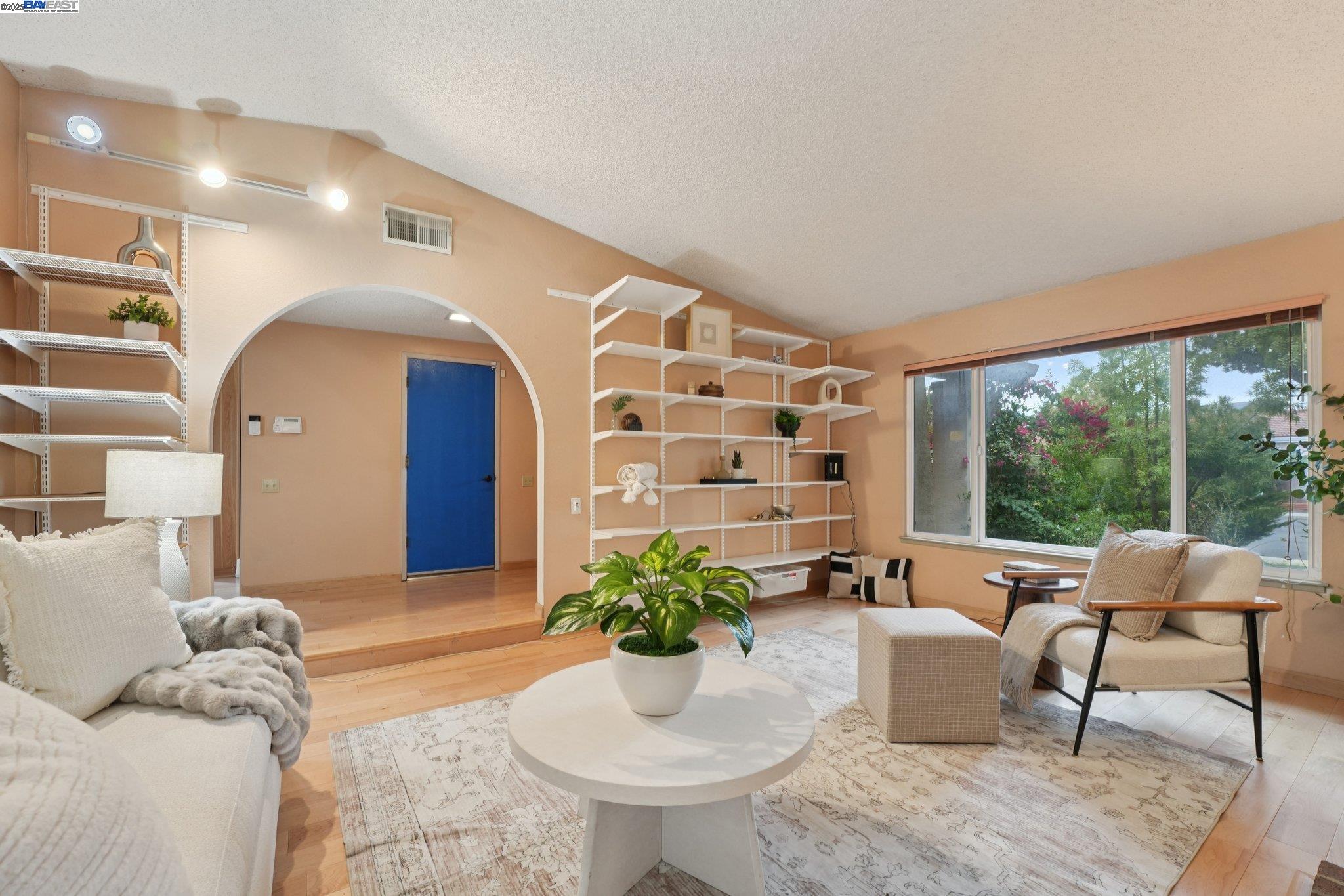 Detail Gallery Image 5 of 58 For 4942 Rocklin Dr, Union City,  CA 94587 - 4 Beds | 2 Baths