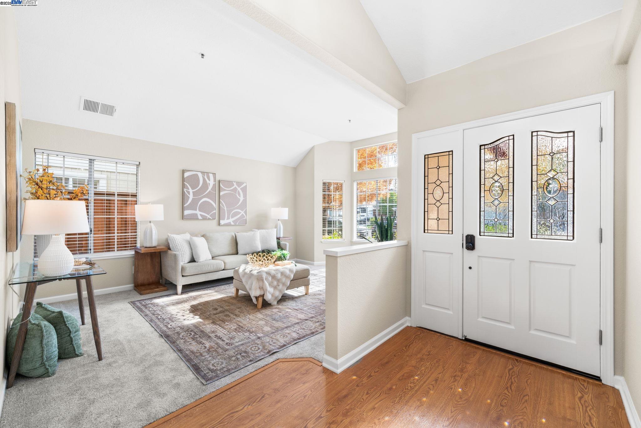 Detail Gallery Image 2 of 60 For 1622 Placer Cir, Livermore,  CA 94551 - 3 Beds | 2 Baths