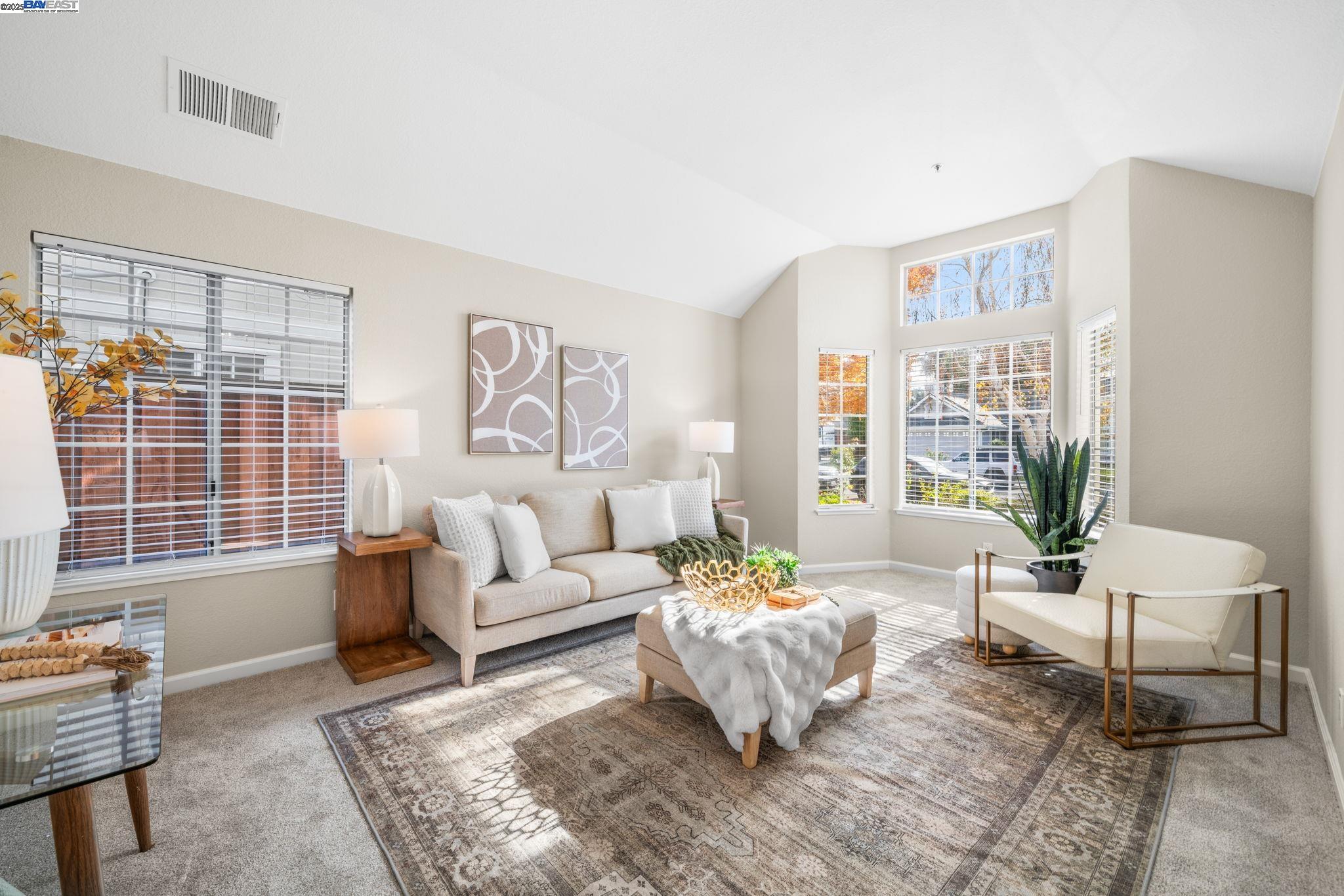 Detail Gallery Image 3 of 60 For 1622 Placer Cir, Livermore,  CA 94551 - 3 Beds | 2 Baths