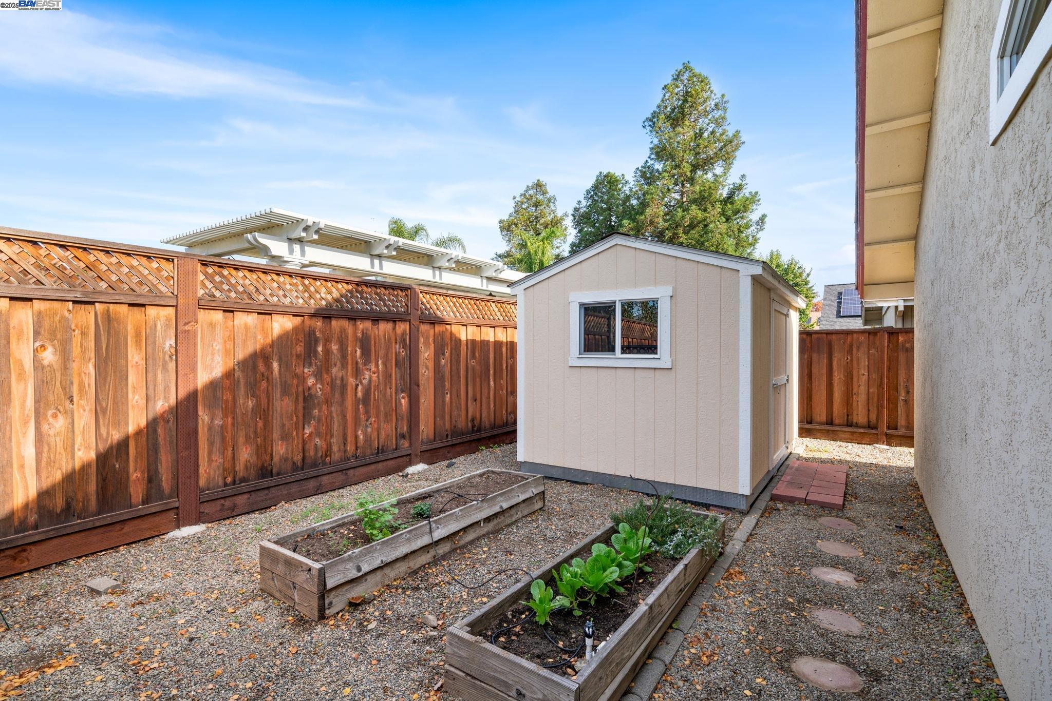 Detail Gallery Image 43 of 60 For 1622 Placer Cir, Livermore,  CA 94551 - 3 Beds | 2 Baths