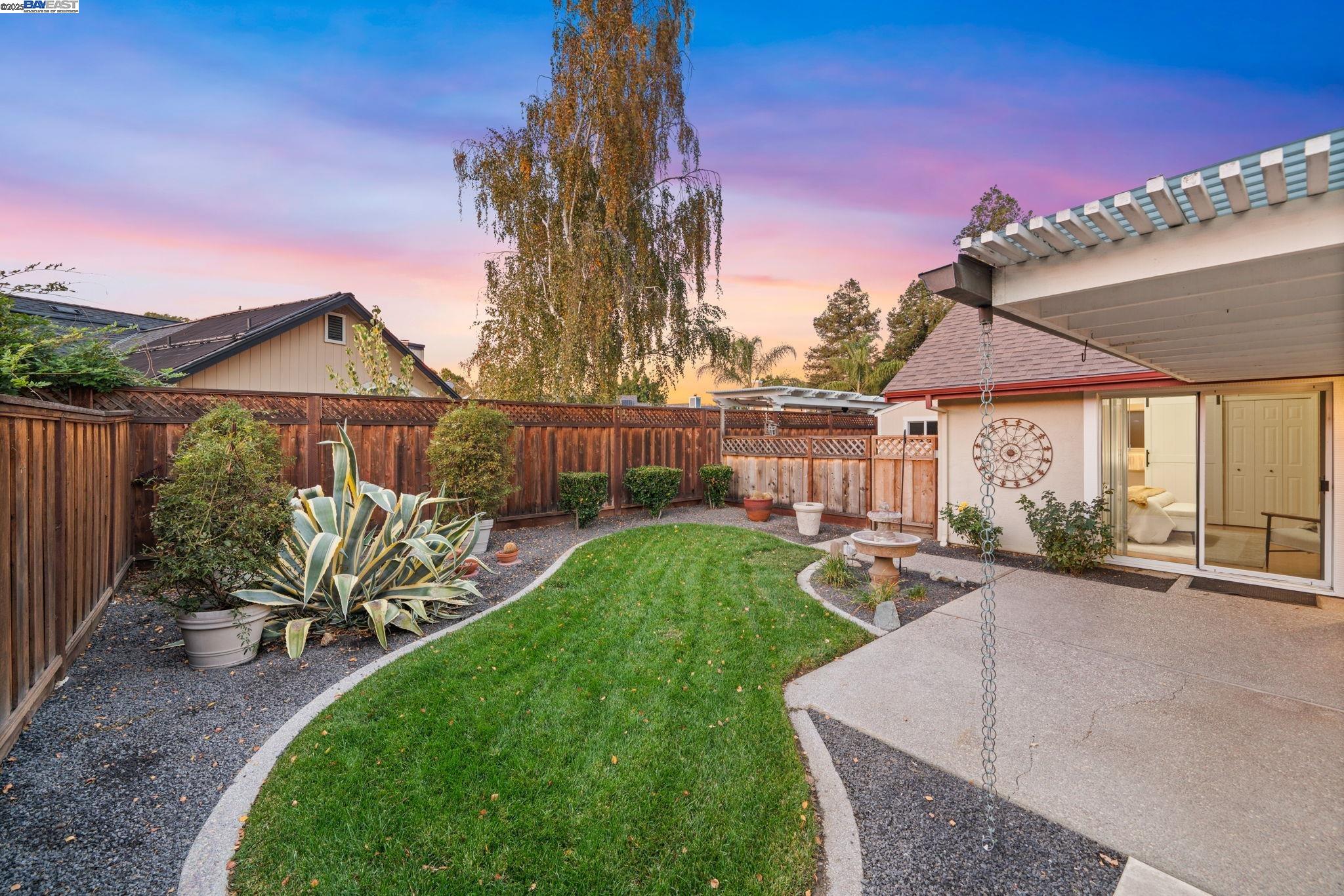 Detail Gallery Image 46 of 60 For 1622 Placer Cir, Livermore,  CA 94551 - 3 Beds | 2 Baths