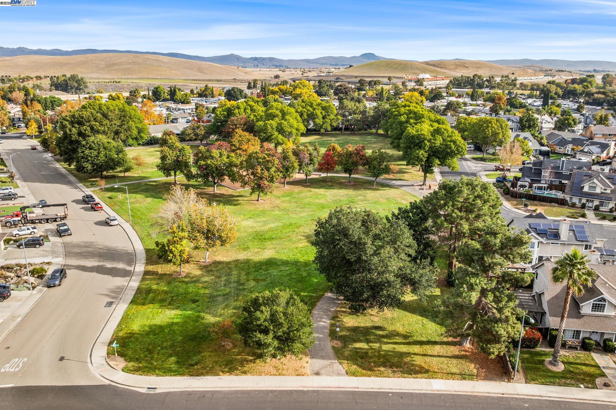 Detail Gallery Image 59 of 60 For 1622 Placer Cir, Livermore,  CA 94551 - 3 Beds | 2 Baths