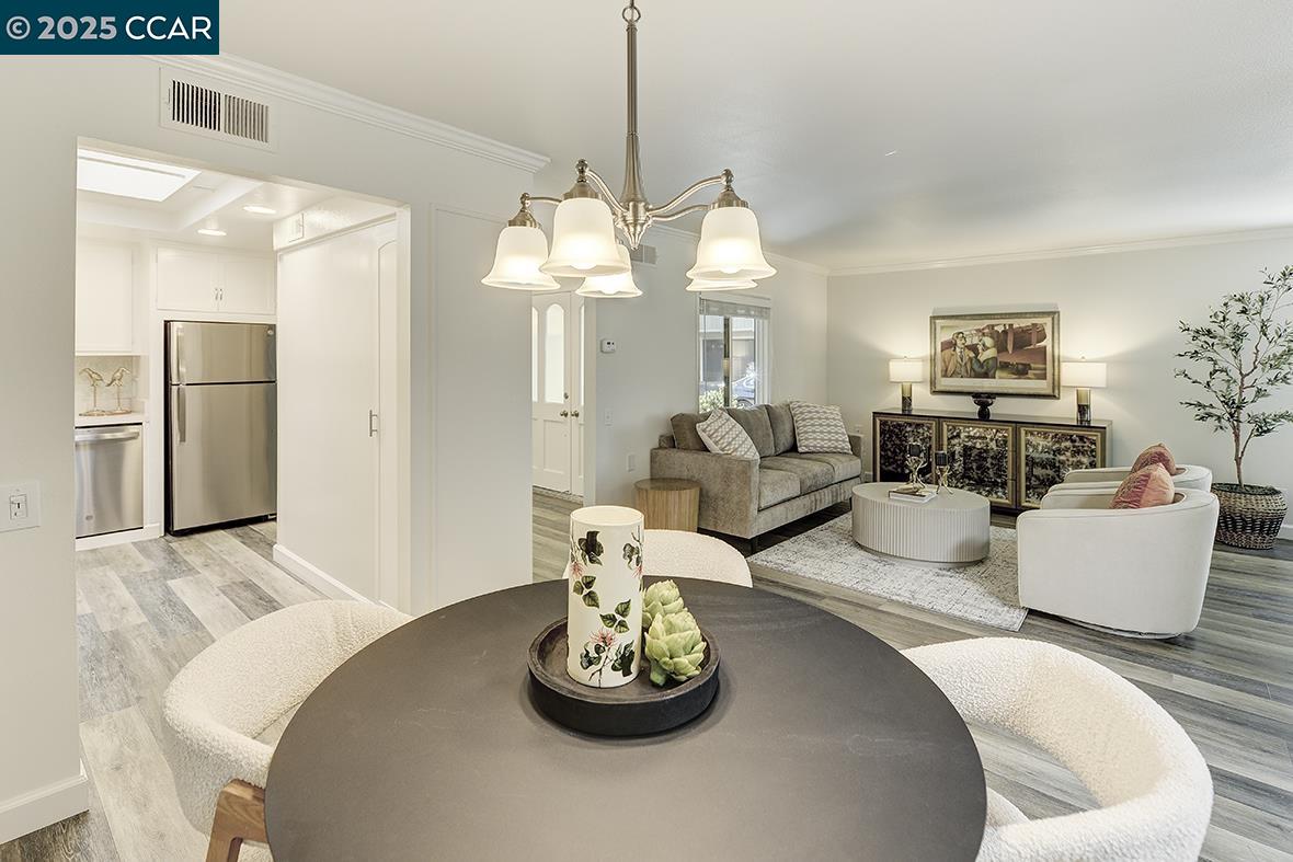 Detail Gallery Image 20 of 54 For 1315 Golden Rain Rd #2,  Walnut Creek,  CA 94595 - 2 Beds | 2 Baths