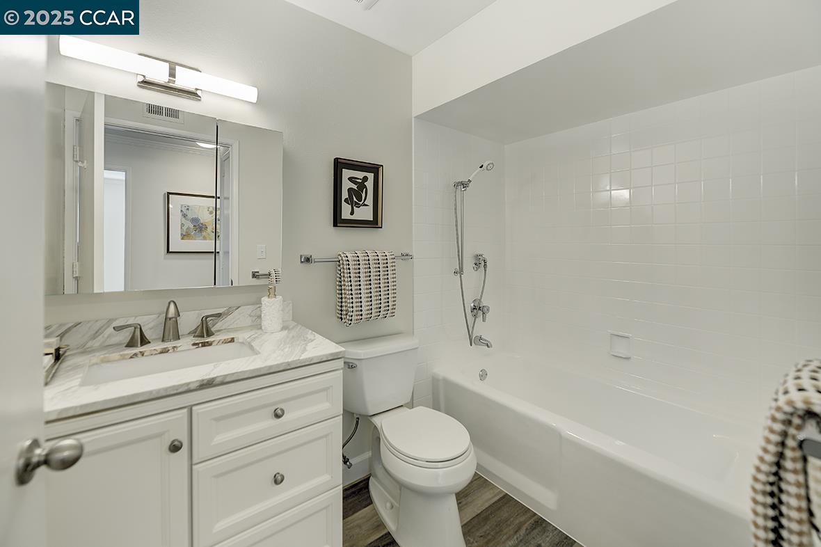 Detail Gallery Image 27 of 54 For 1315 Golden Rain Rd #2,  Walnut Creek,  CA 94595 - 2 Beds | 2 Baths