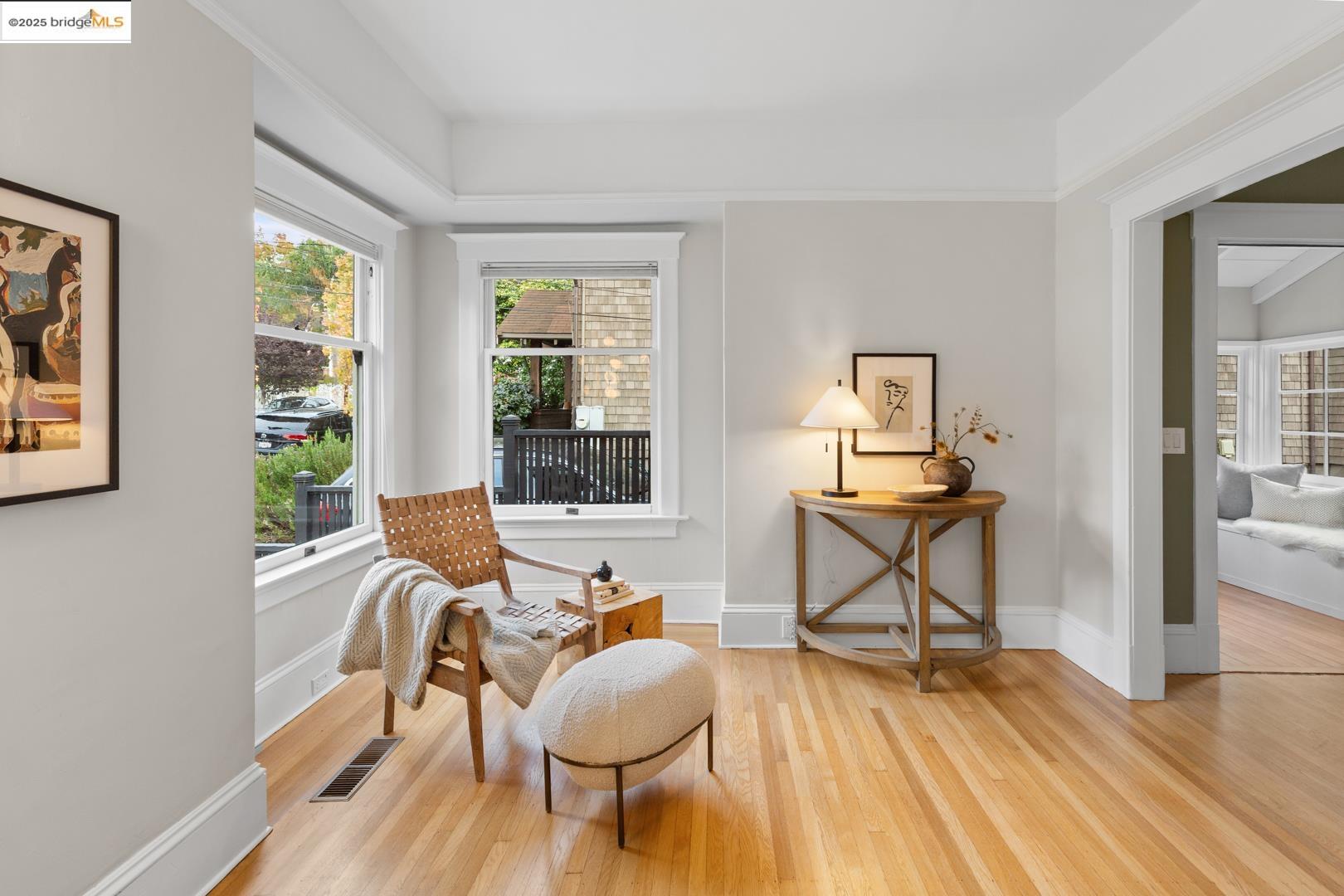 Detail Gallery Image 10 of 33 For 2644 Parker St, Berkeley,  CA 94704 - 2 Beds | 1 Baths