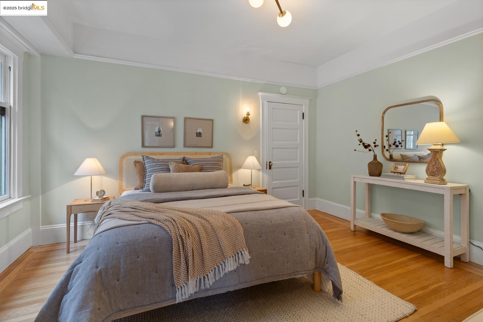 Detail Gallery Image 19 of 33 For 2644 Parker St, Berkeley,  CA 94704 - 2 Beds | 1 Baths