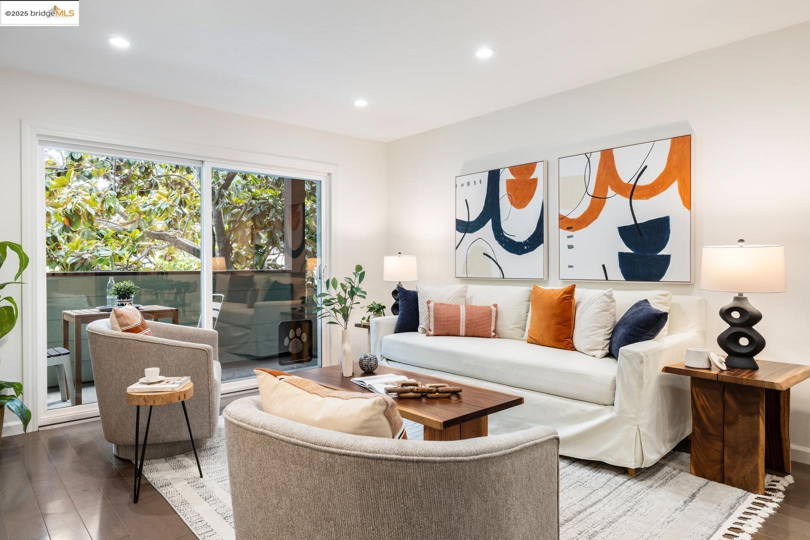 Front Image Thumbnail for EB41117251