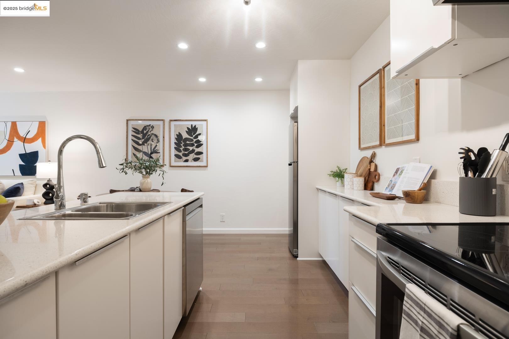 Detail Gallery Image 10 of 22 For 199 Montecito Ave #103,  Oakland,  CA 94610 - 1 Beds | 1 Baths